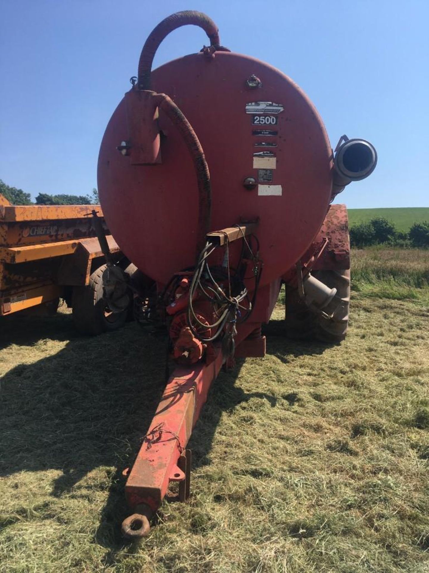 HiSpec 2500 Gallon Single Axle Tanker - Image 3 of 5