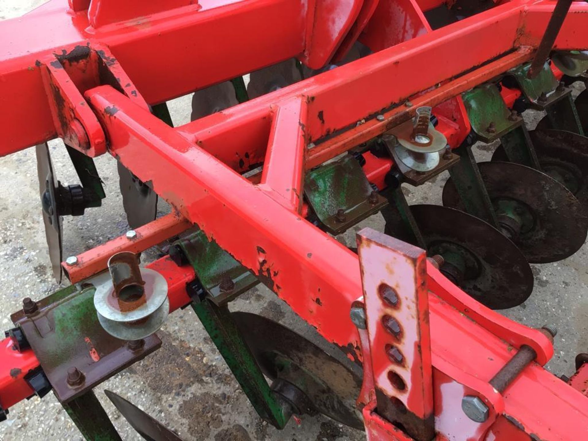 Terramagri 5m Mounted Discs c/w Spalding Air Seeder - Image 5 of 10