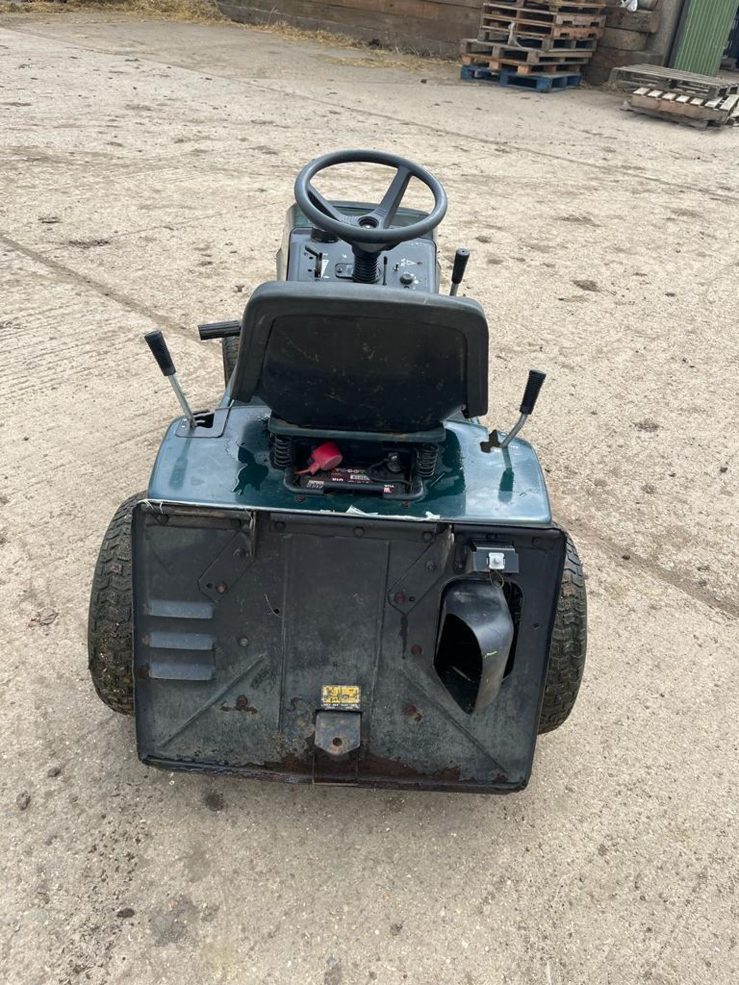 2001 Hayter Heritage 13/30 Ride-On Mower - Image 4 of 5