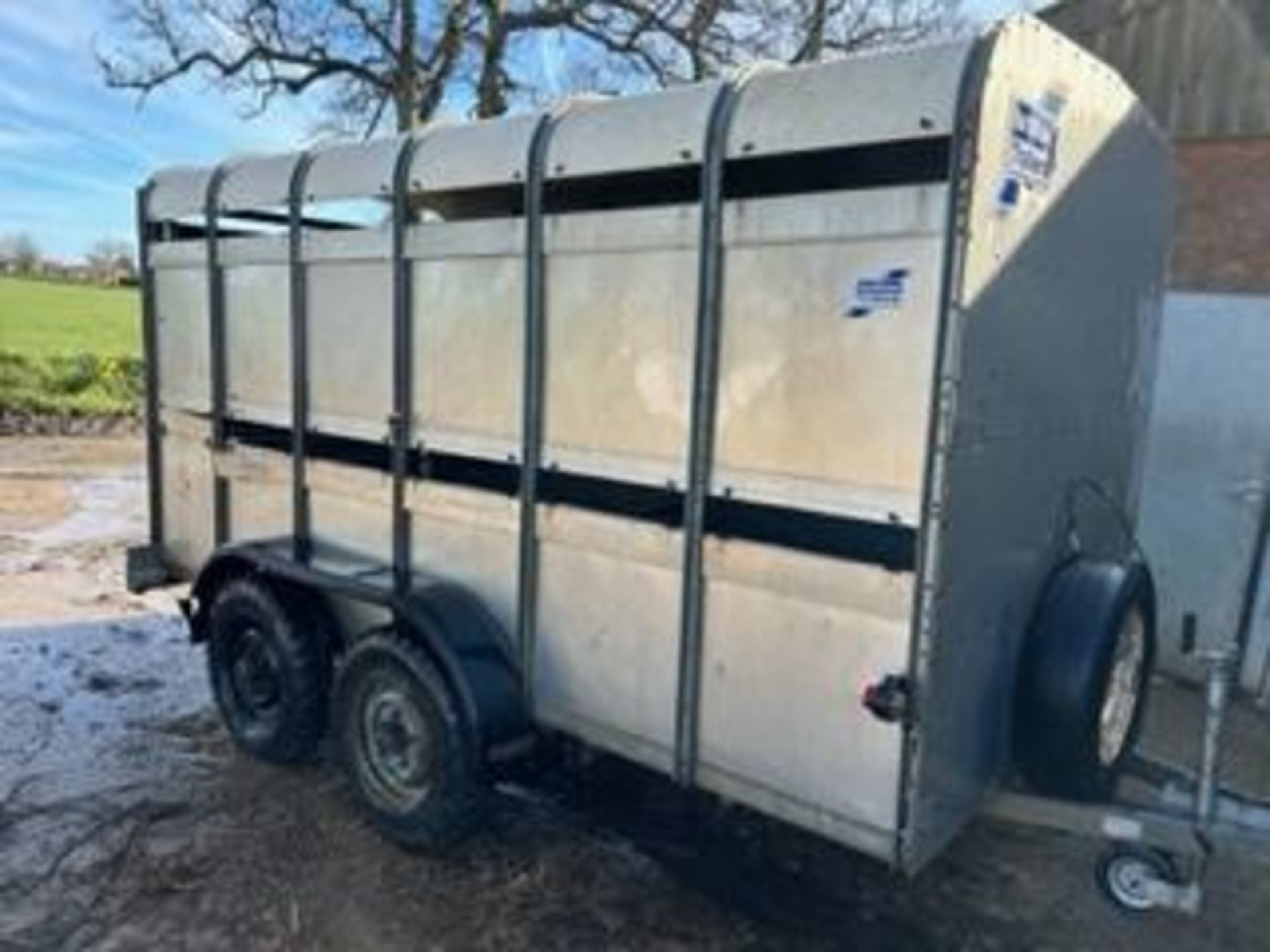 Ifor Williams TA510 Livestock Trailer