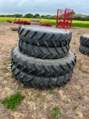 Row Crops, Rear 300/95 R46, Front: 270/95 R32