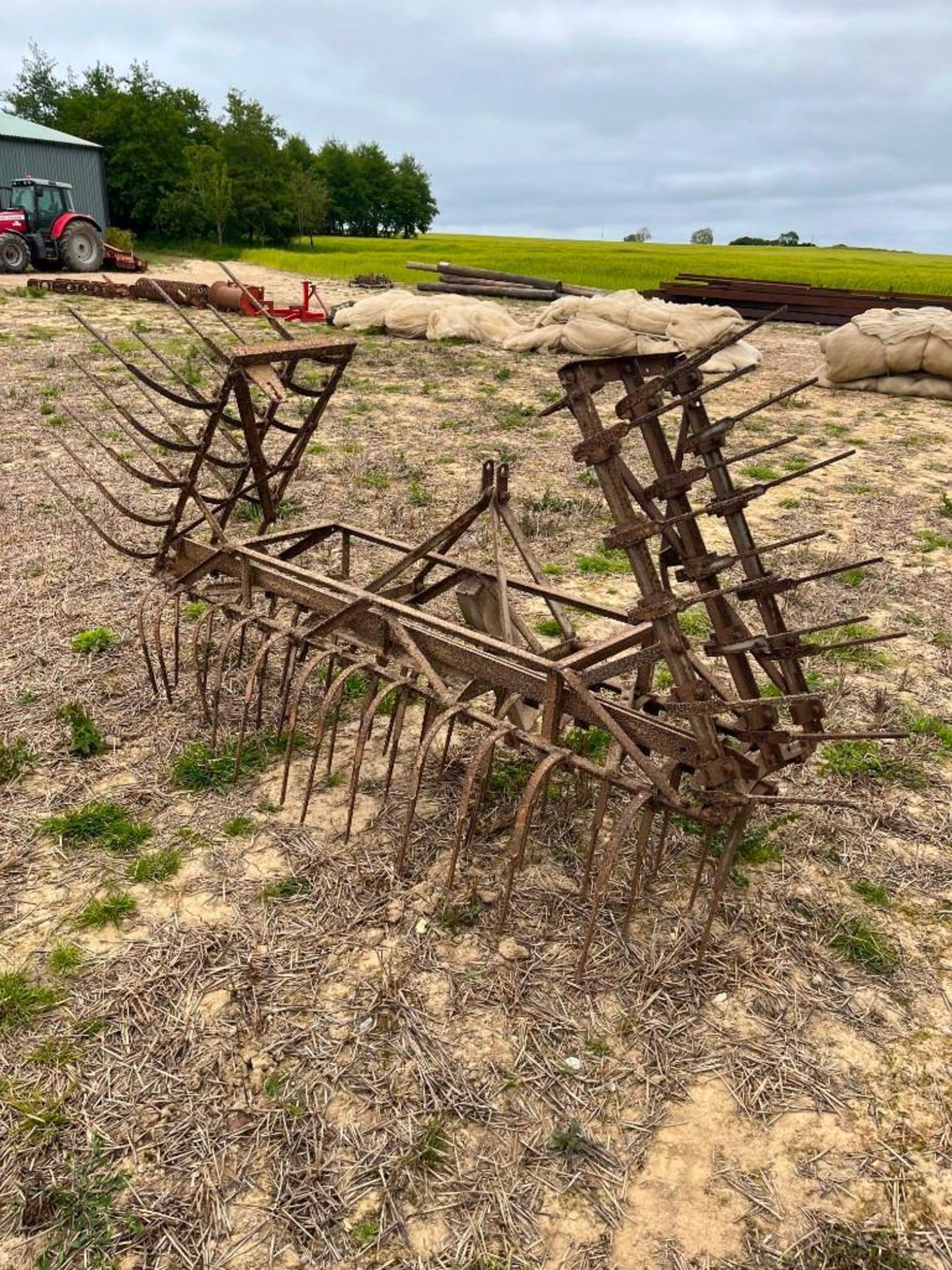 Vintage Massey Ferguson 10ft Weeder - Image 3 of 4