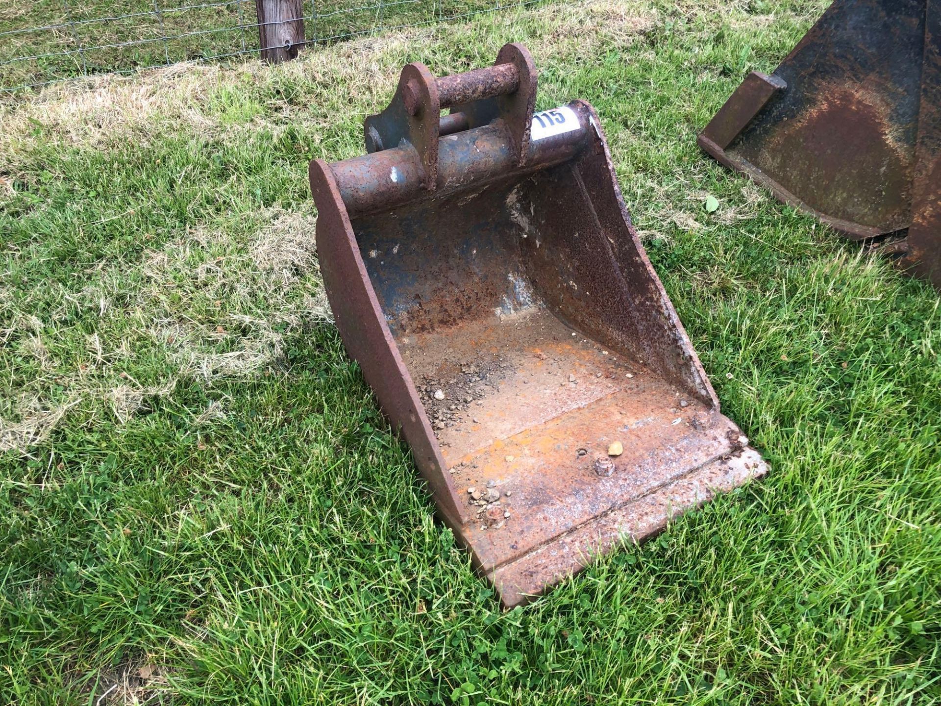 Mini digger bucket