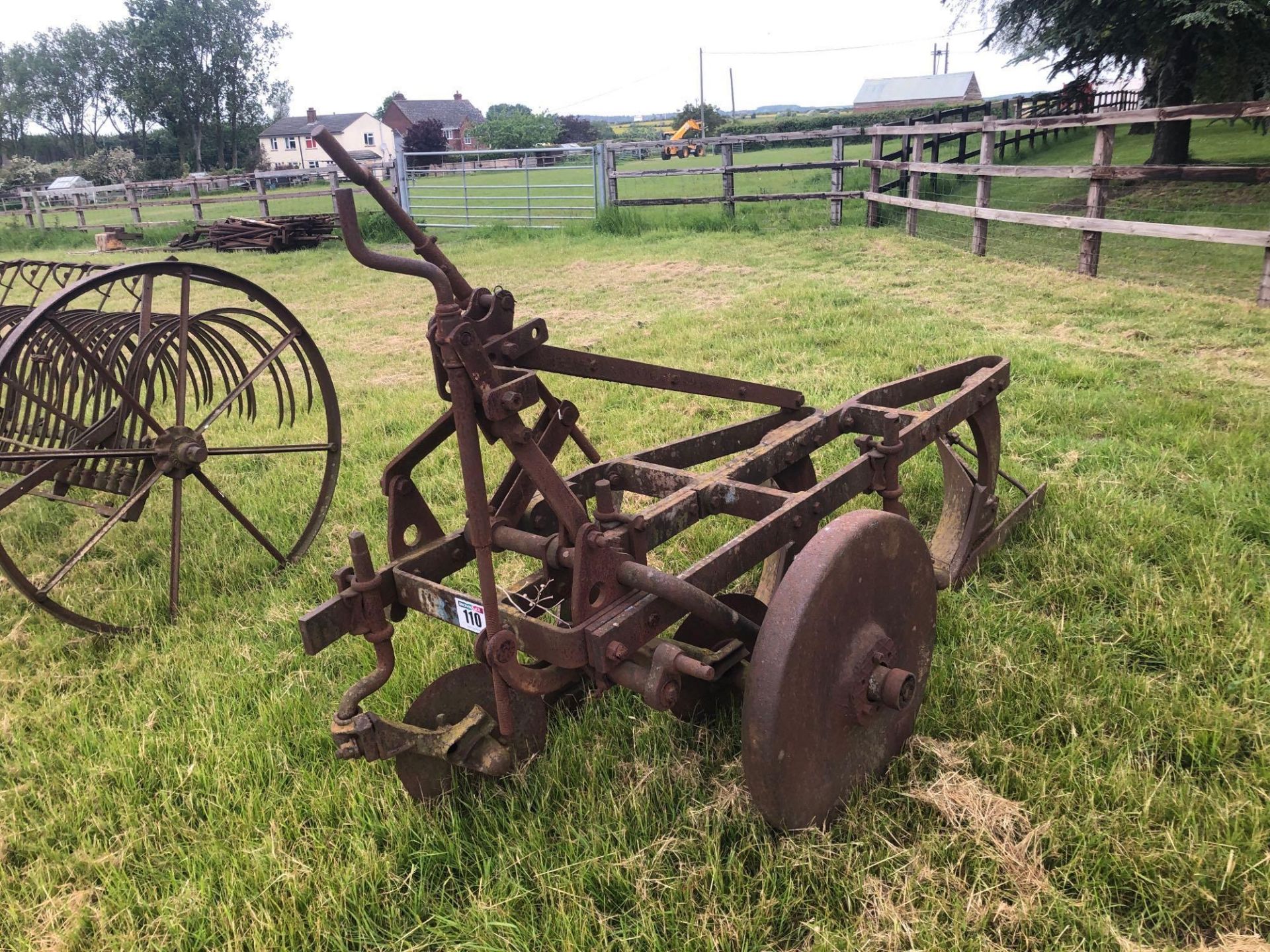 Ransomes 3f conventional plough, linkage mounted - Image 2 of 3