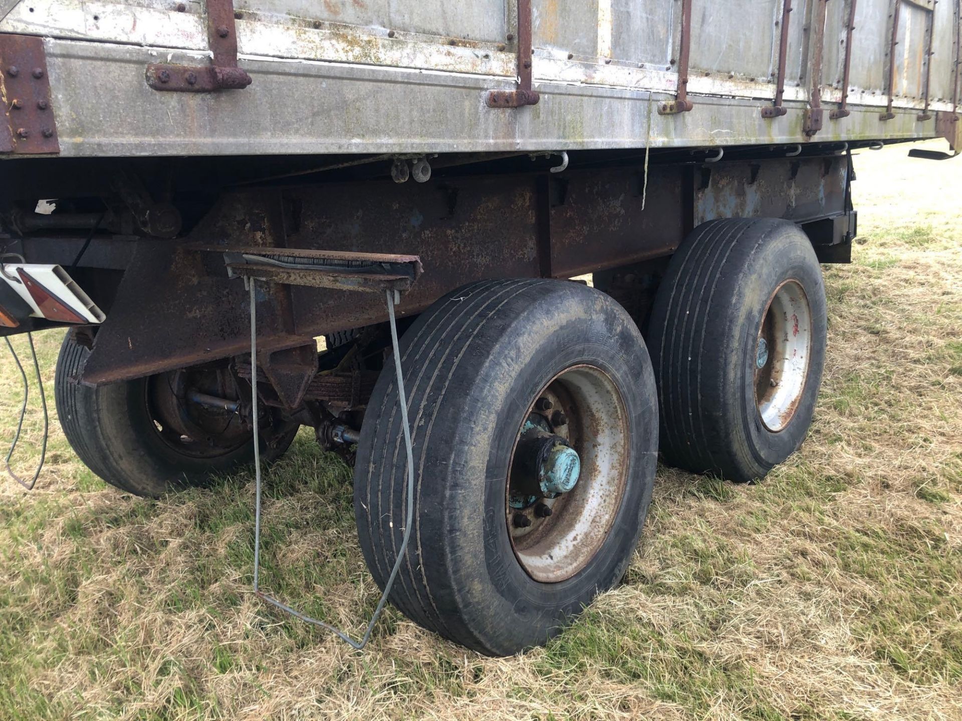 Aluminium 12 ton drop side tipping trailer - Image 4 of 7