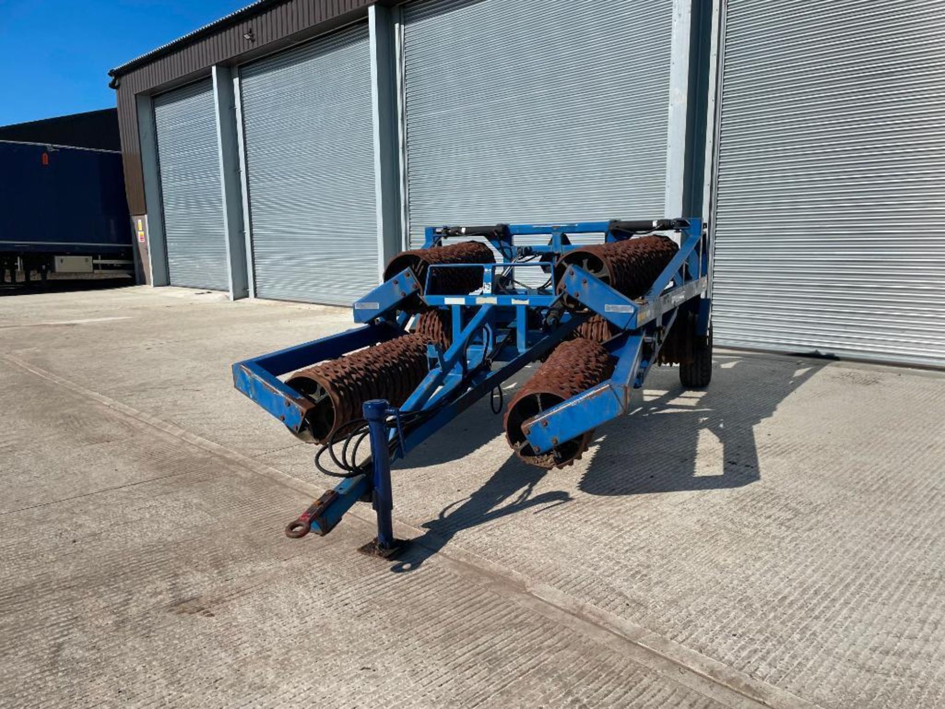 Dalbo 9.4m horizontal folding Cambridge rolls 20" with breaker rings - Image 15 of 21