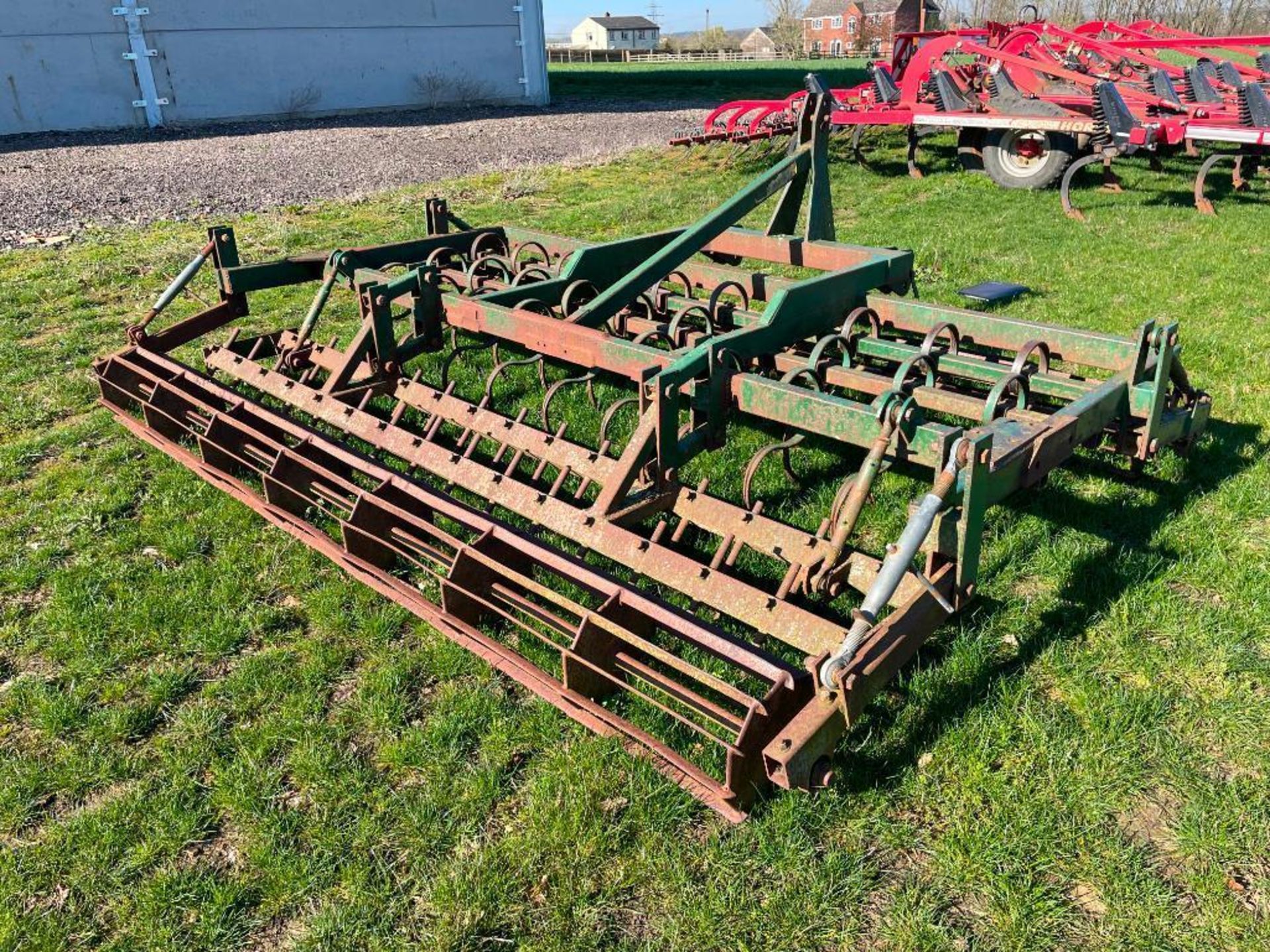 Cousins 3m spring tine cultivator with front and rear crumbler, linkage mounted - Image 5 of 7
