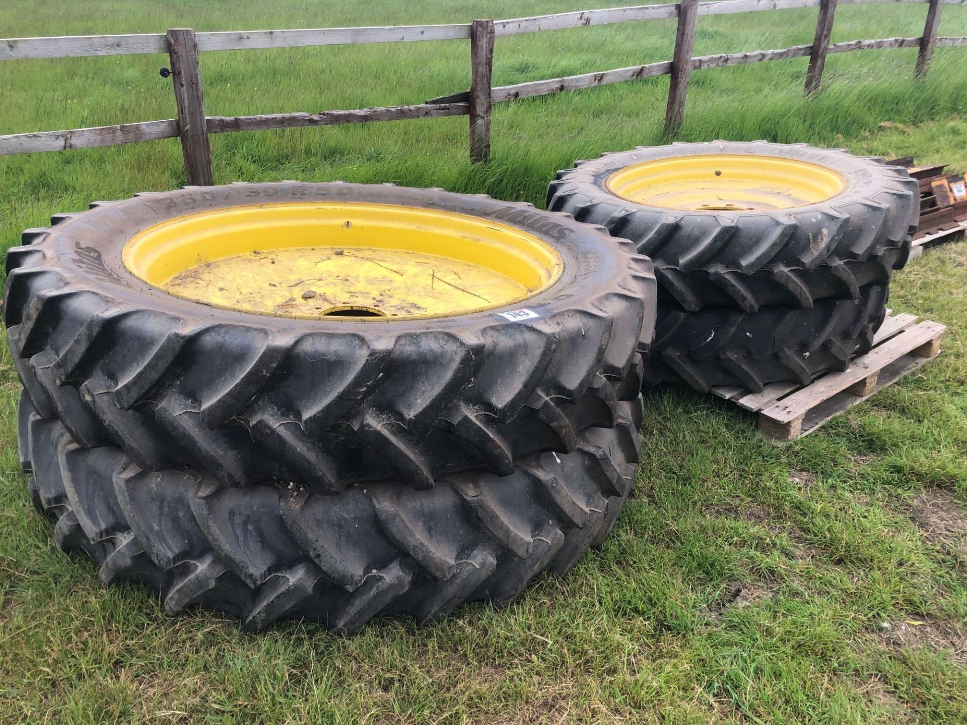 Set 340/85R36 front and 380/90R50 row crop wheels and tyres with John Deere centres
