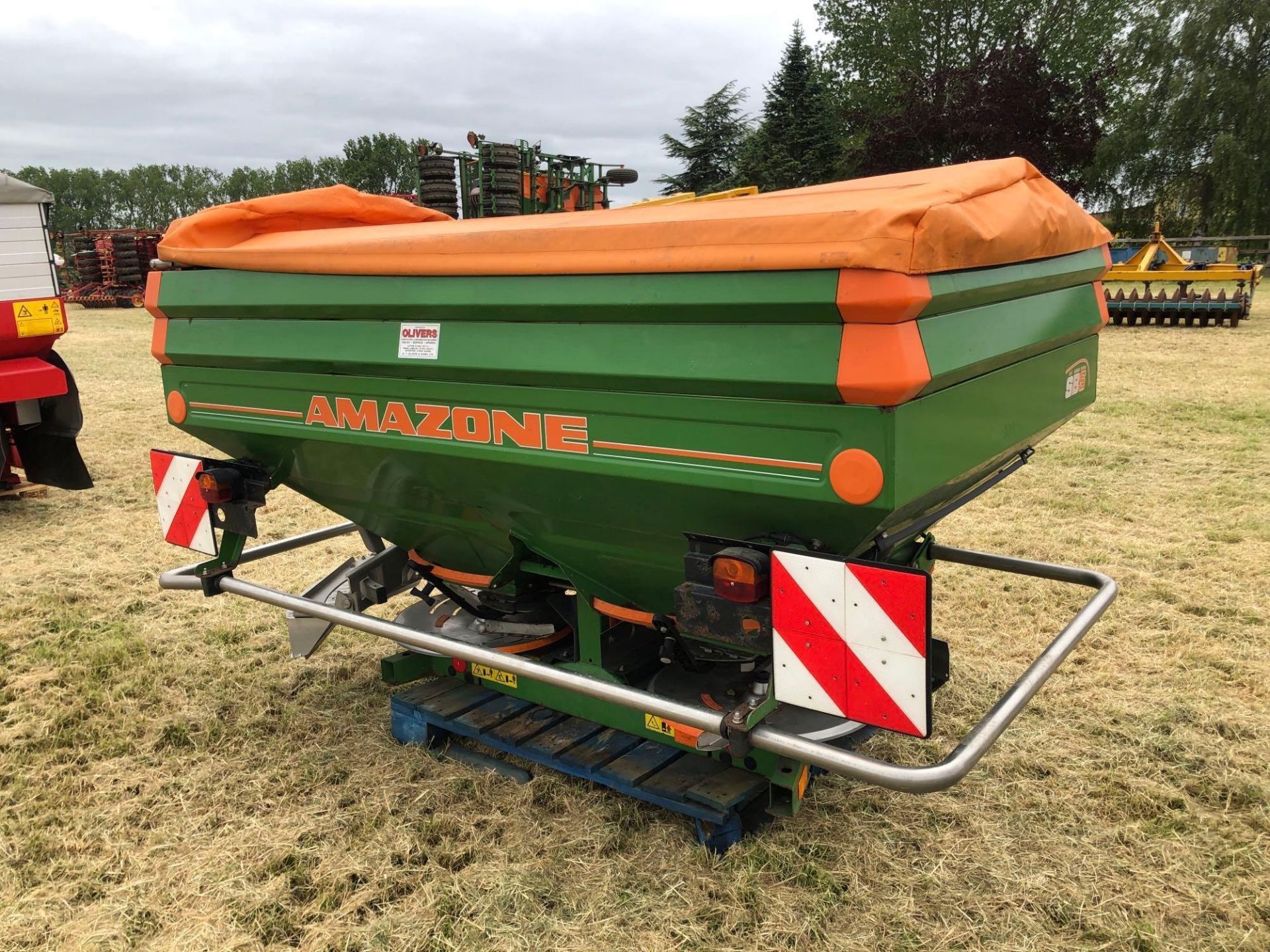 2008 Amazone ZAM 2200 24m twin disc fertiliser spreader. NB Manual in office - Image 8 of 12