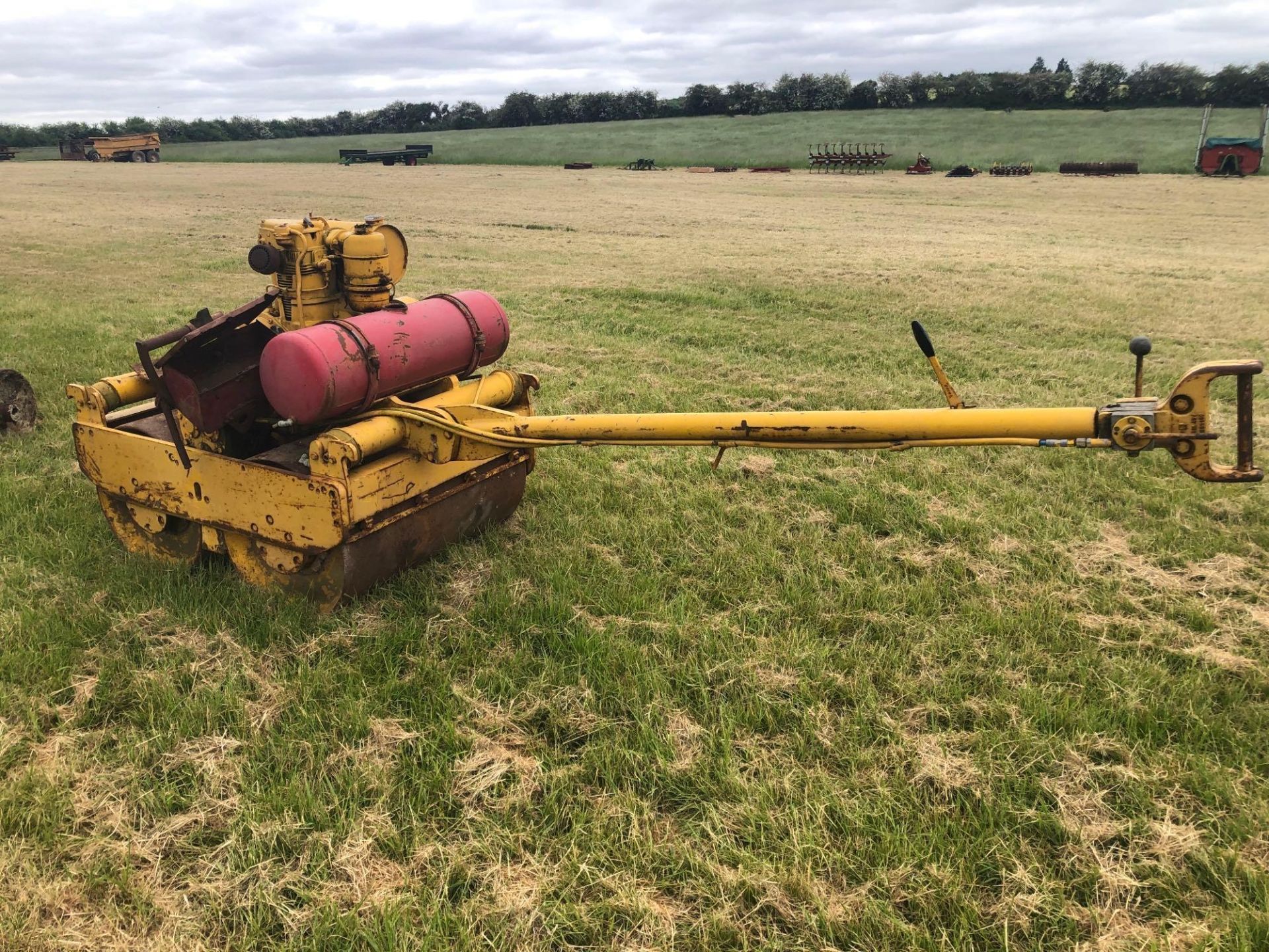 Bomag twin drum vibrating roller with diesel engine, spares or repair - Image 2 of 7