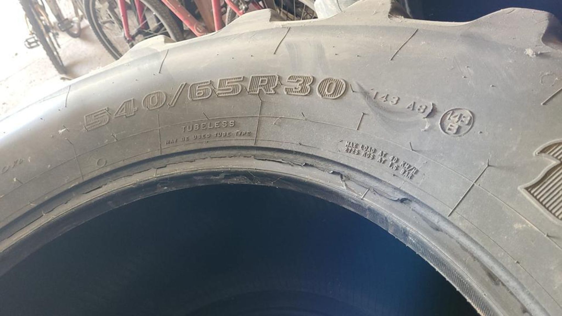 Set Firestone 540/65R30 front and 650/65R42 rear tyres only - Image 4 of 5
