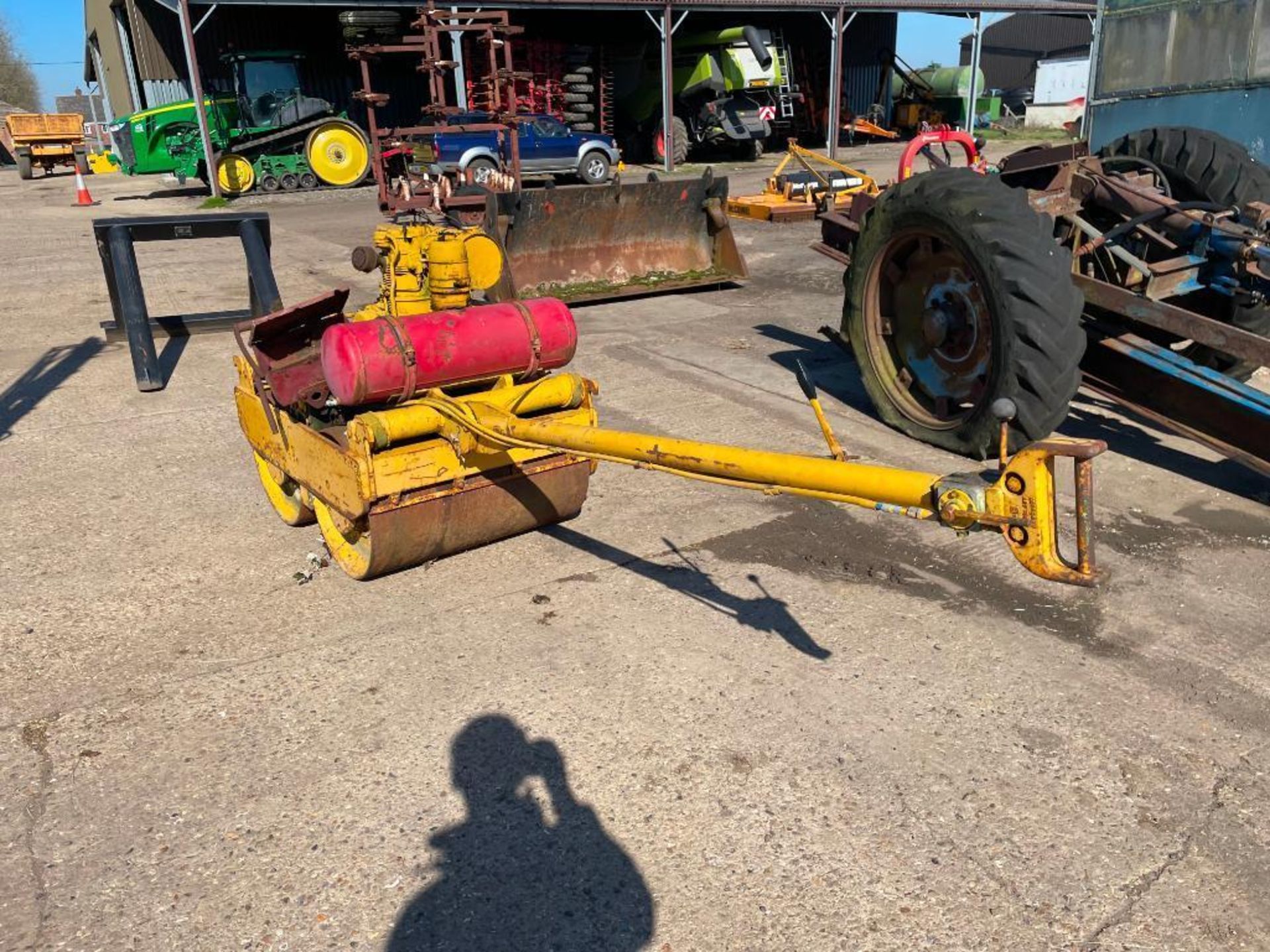 Bomag twin drum vibrating roller with diesel engine, spares or repair - Image 4 of 7