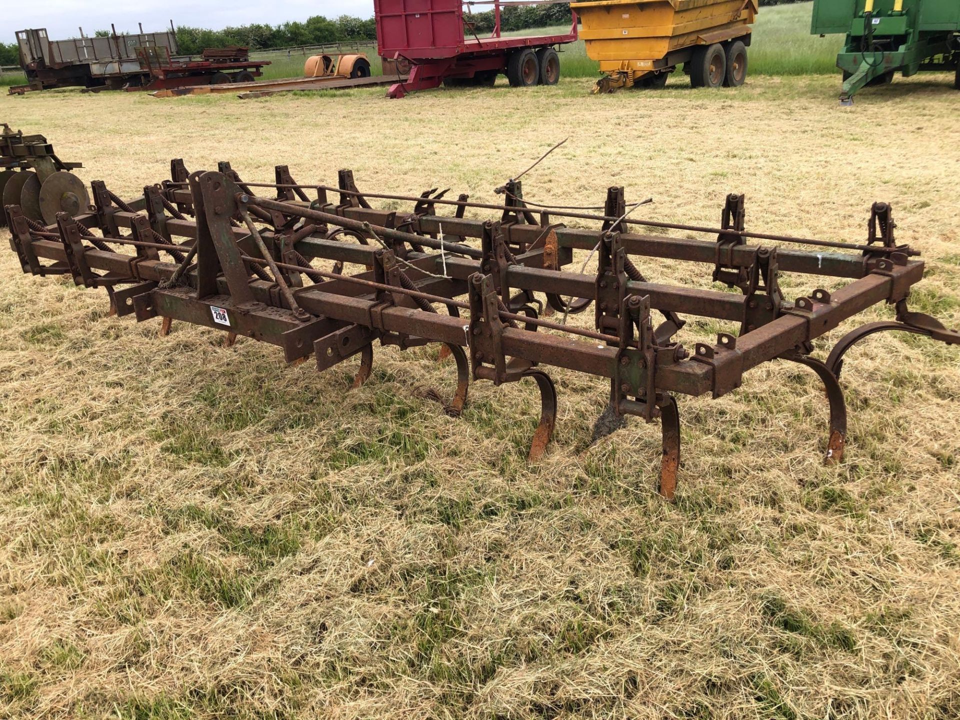 John Deere spring tine cultivator, linkage mounted - Image 4 of 4