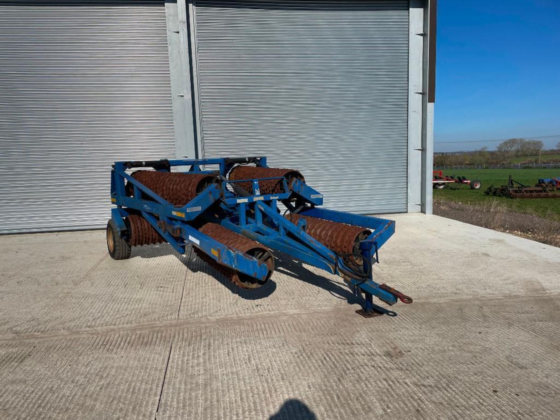 Dalbo 9.4m horizontal folding Cambridge rolls 20" with breaker rings - Image 4 of 21