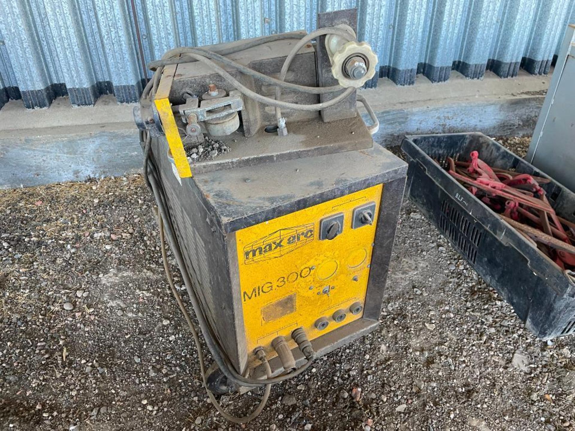 Max-Arc mig welder, 300A / 3ph, spares or repair - Image 2 of 2