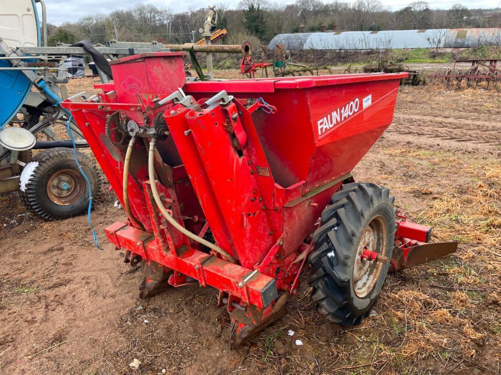 Kverneland Faun 1400 twin row potato planter with Gandy 9020 applicator. Serial No: 8916. NB: Manual - Image 3 of 6