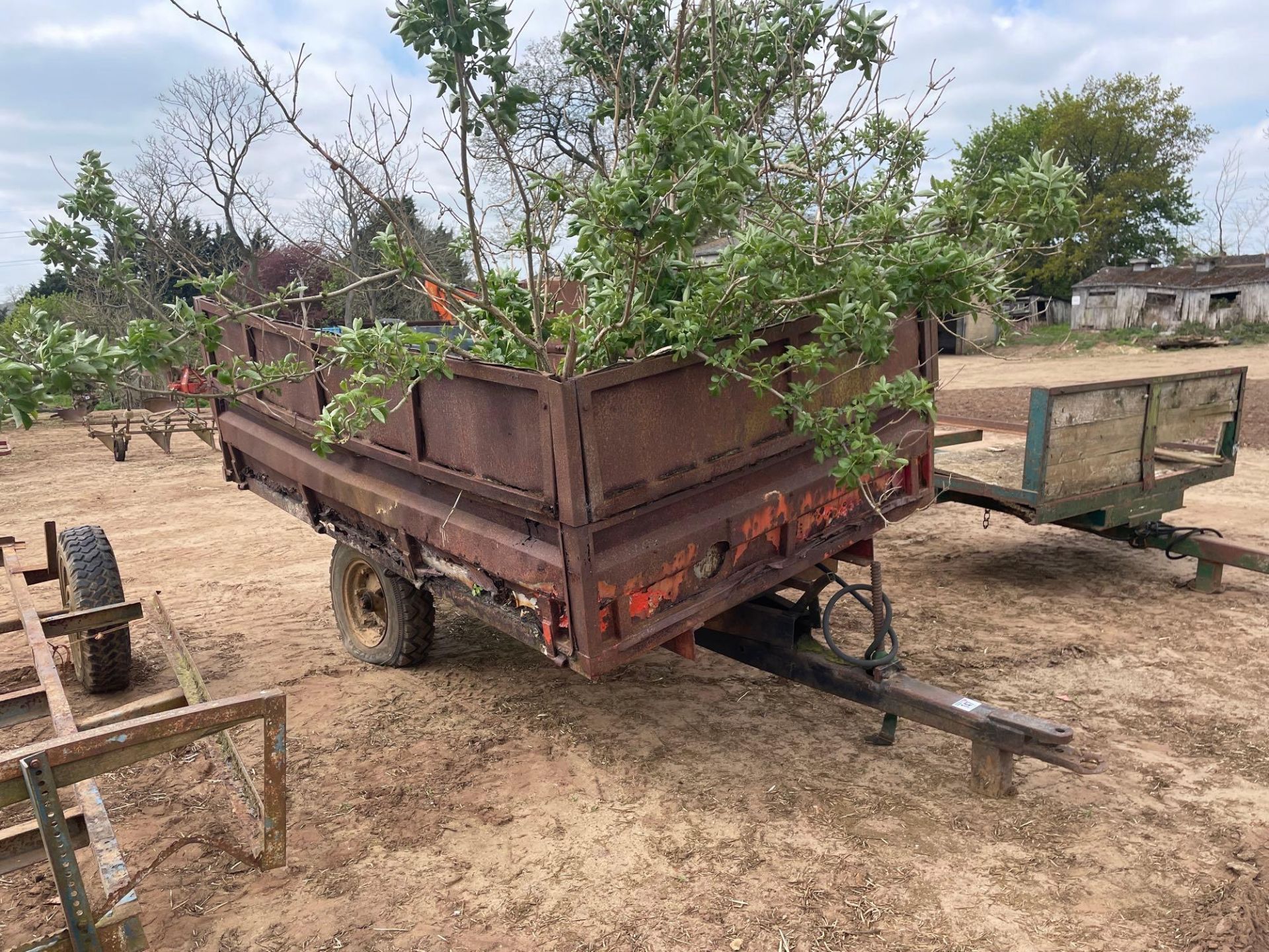 Drop side trailer single axle on 7.50R16 wheels and tyres - Image 2 of 4