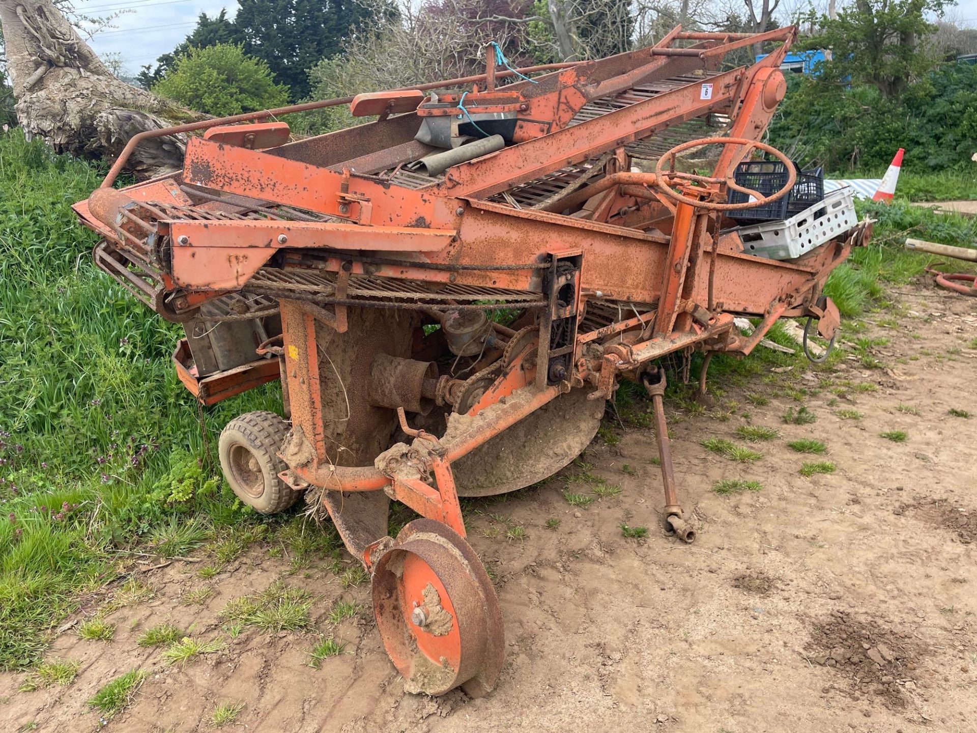 Faun single row lifter, spares or repairs - Image 2 of 2