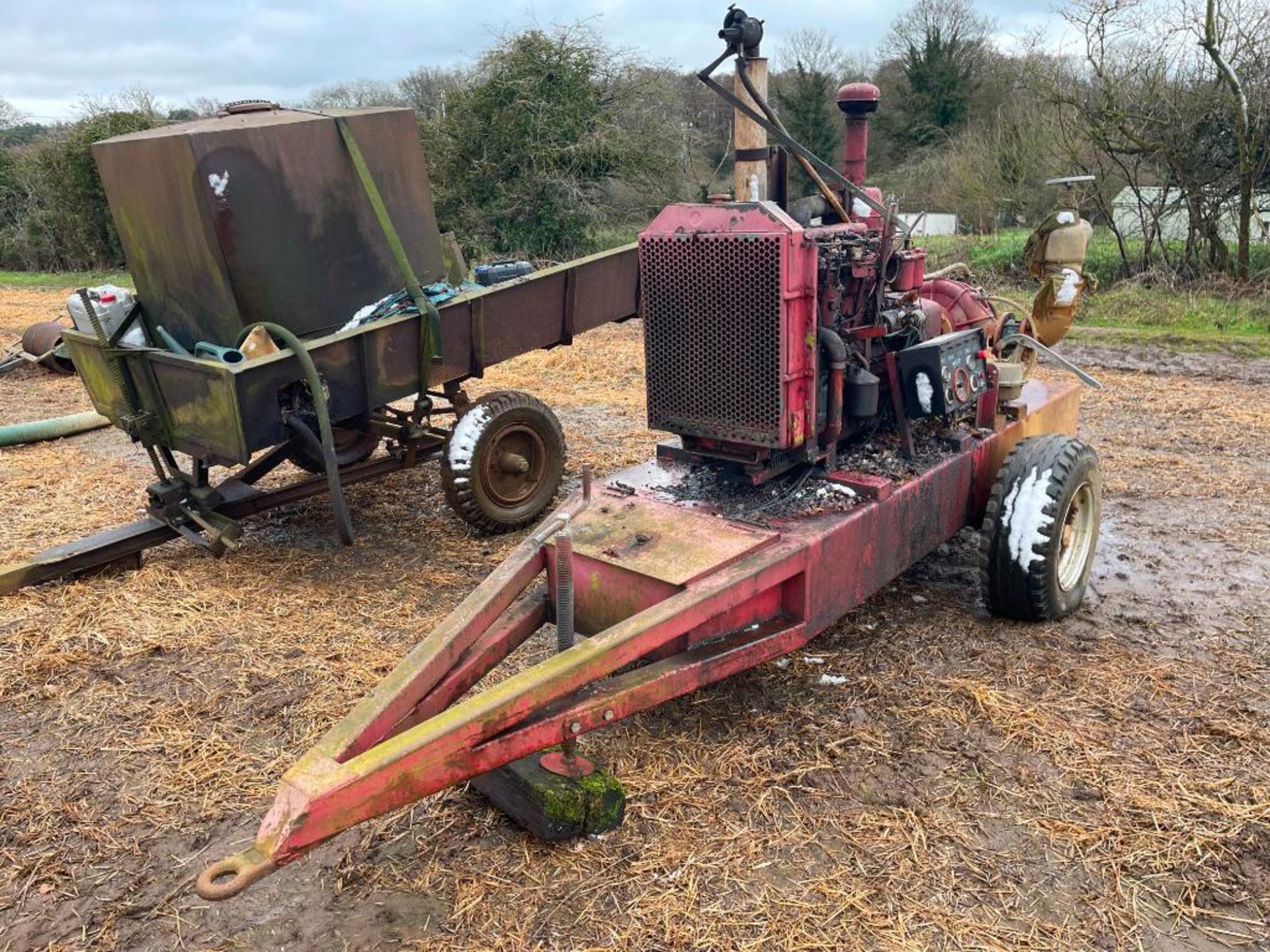 Irrigation pump set with 6 cylinder diesel engine and Landini pump