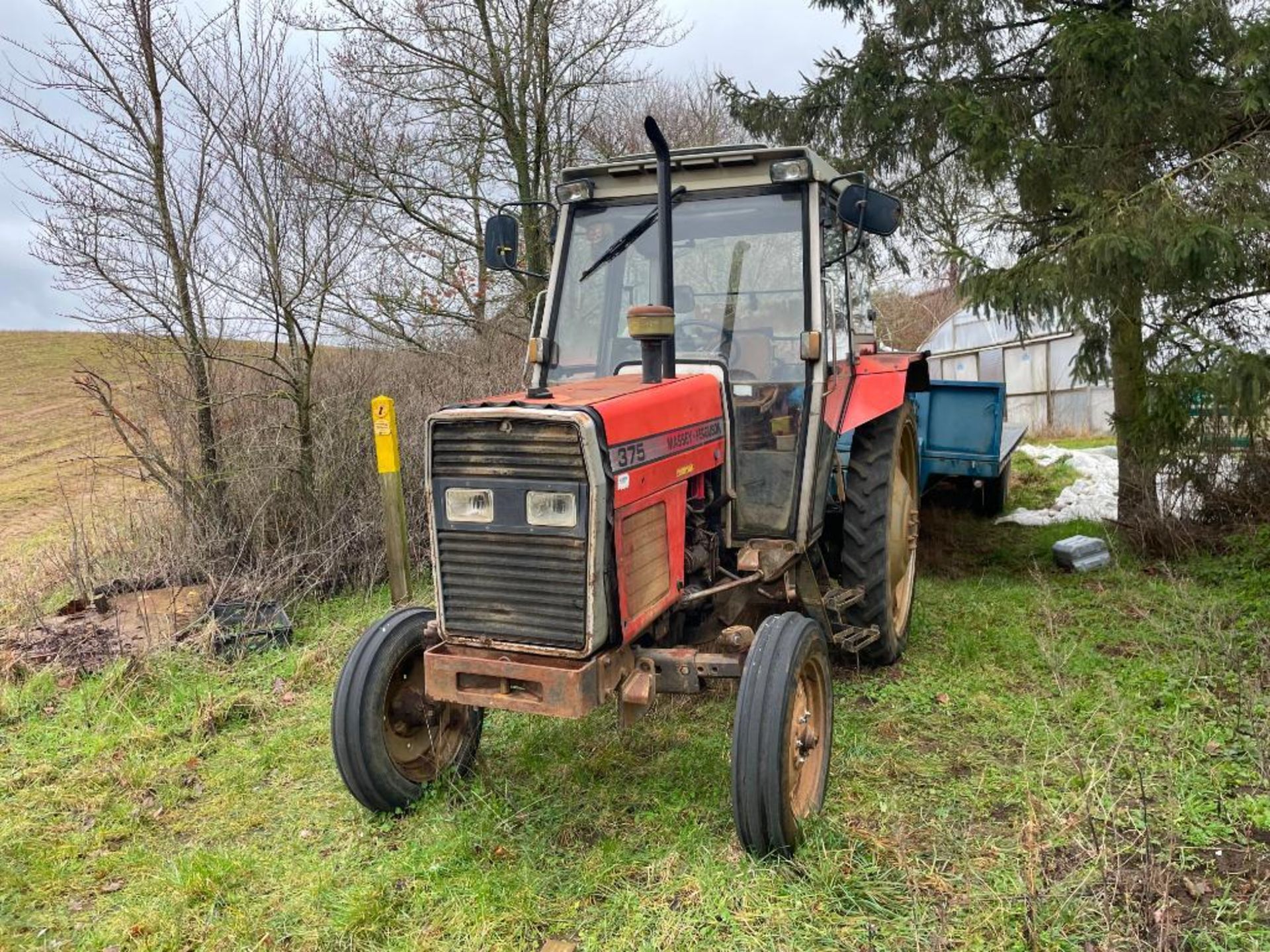 1991 Massey Ferguson 375 2wd tractor with HiLine cab and 2 manual spools on BKT 6.00-19 front and Tr - Image 8 of 13