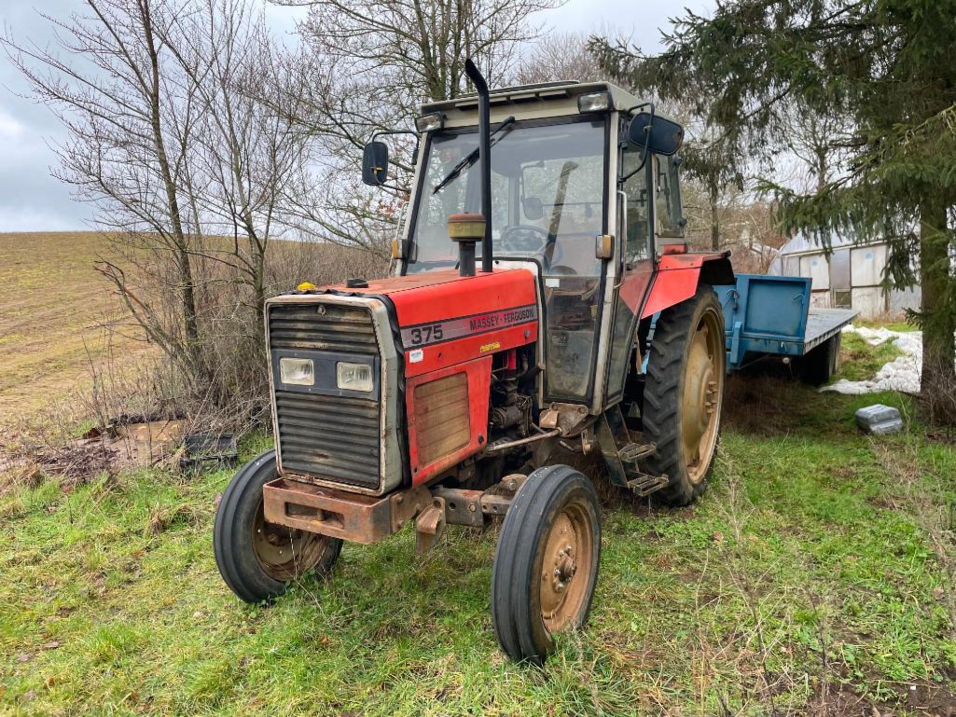 1991 Massey Ferguson 375 2wd tractor with HiLine cab and 2 manual spools on BKT 6.00-19 front and Tr - Image 7 of 13