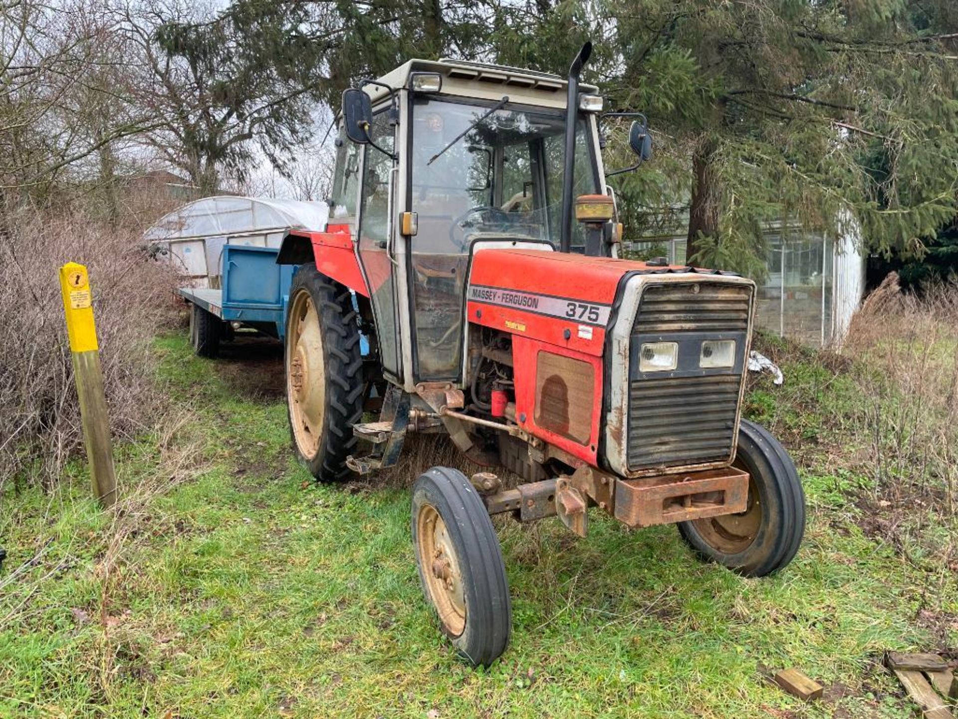 1991 Massey Ferguson 375 2wd tractor with HiLine cab and 2 manual spools on BKT 6.00-19 front and Tr - Image 10 of 13