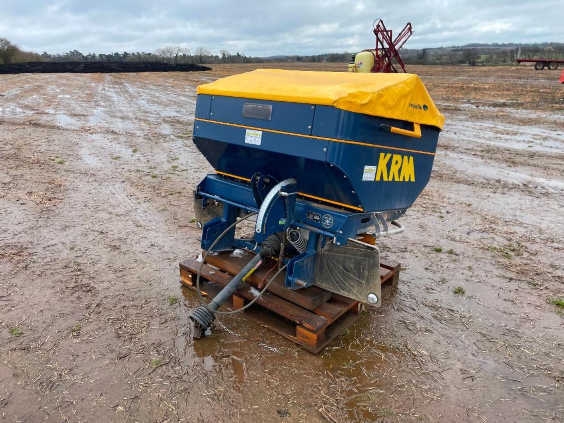 2020 KRM Bogballe L15 twin disc fertiliser spreader c/w manual. Serial No: 296 - Image 4 of 11