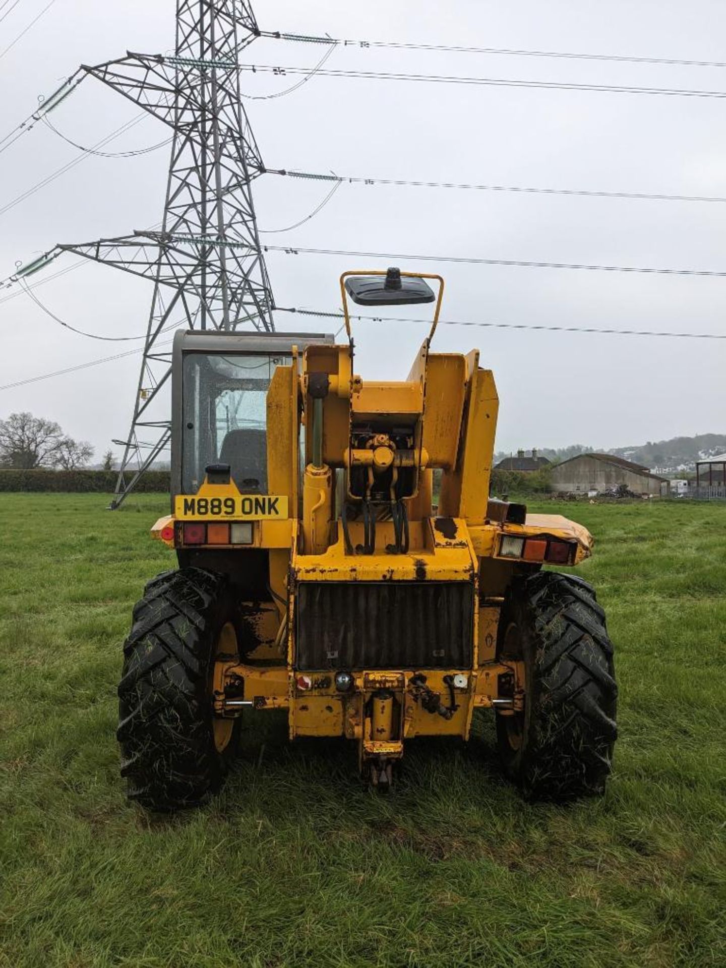 1994 JCB 527-67 Farm Special Plus Loadall, hydraulic hitch, with pallet tines. Reg: M889 ONK. Hours: - Image 6 of 7