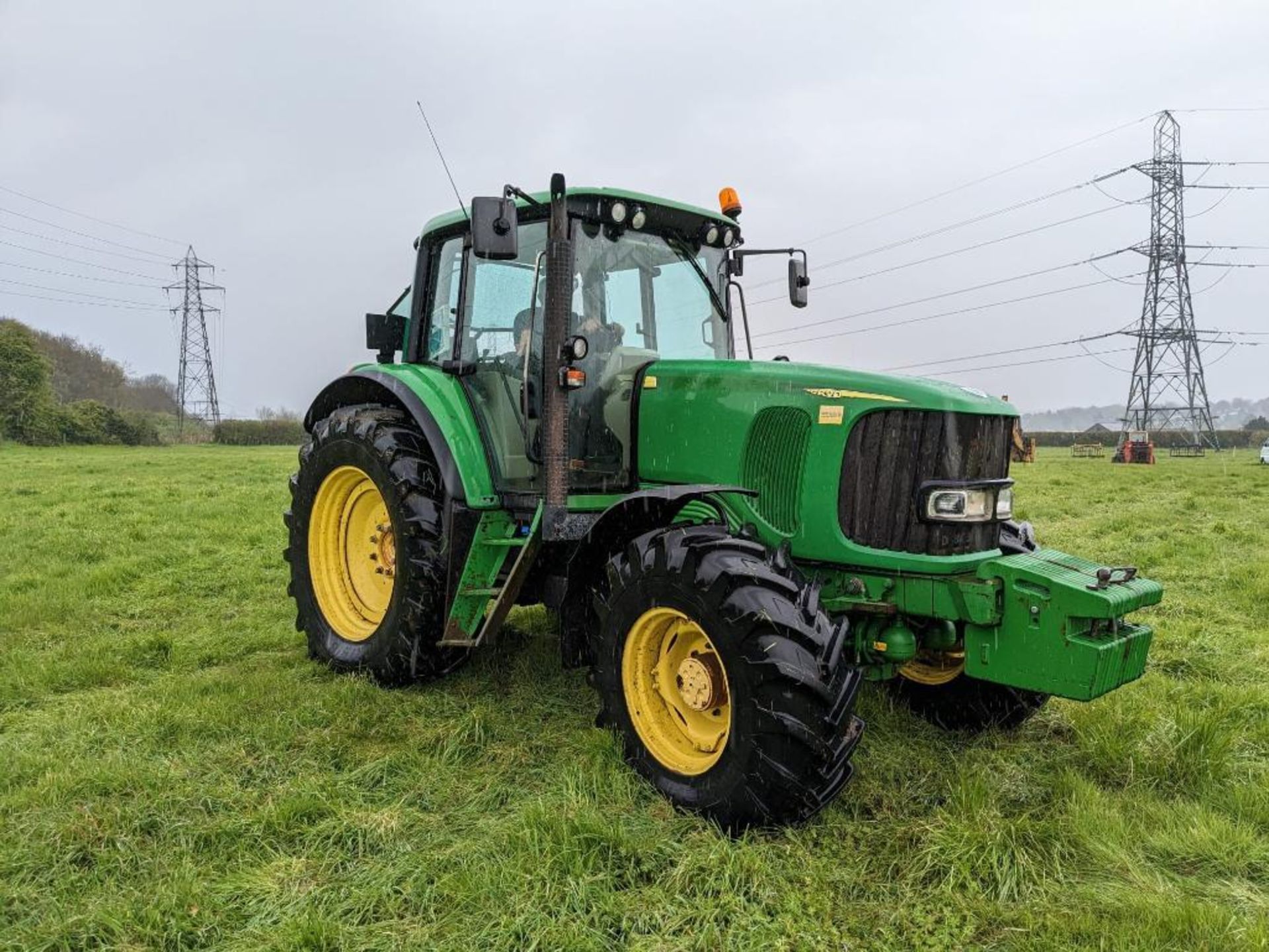 2003 John Deere 6620, 4wd, front wafer weights, 2 spools. Reg: OEO3 ZPB. Hours: 6,900 - Image 6 of 8