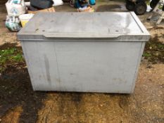 Heavy duty galvanised bin