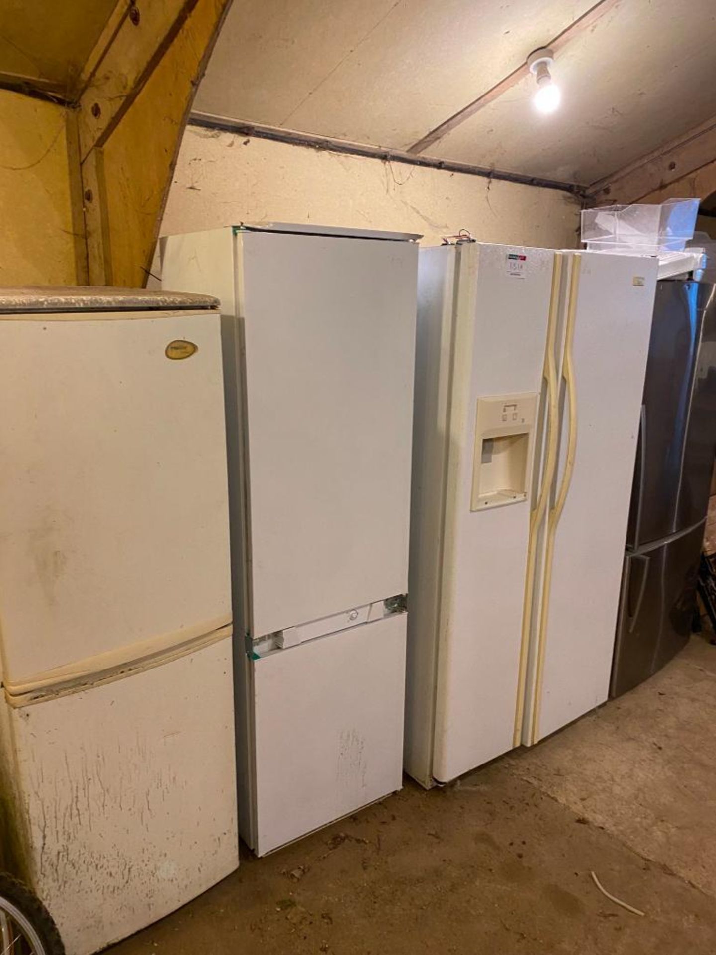 4 (no) fridges