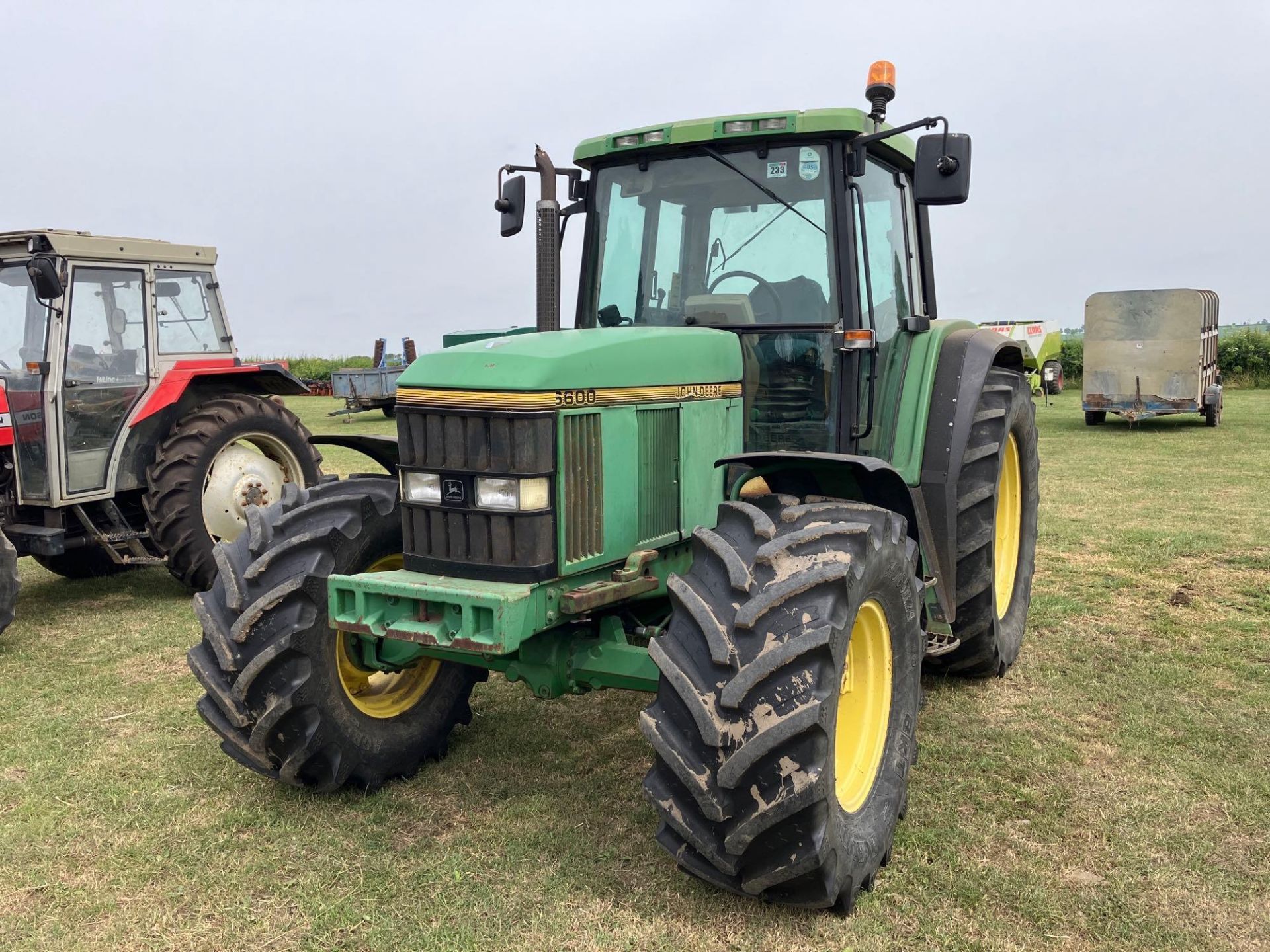 1996 John Deere 6600 Powerquad 4wd tractor with 3 manual spools and PUH on 540/65R24 front and 600/6 - Image 2 of 12