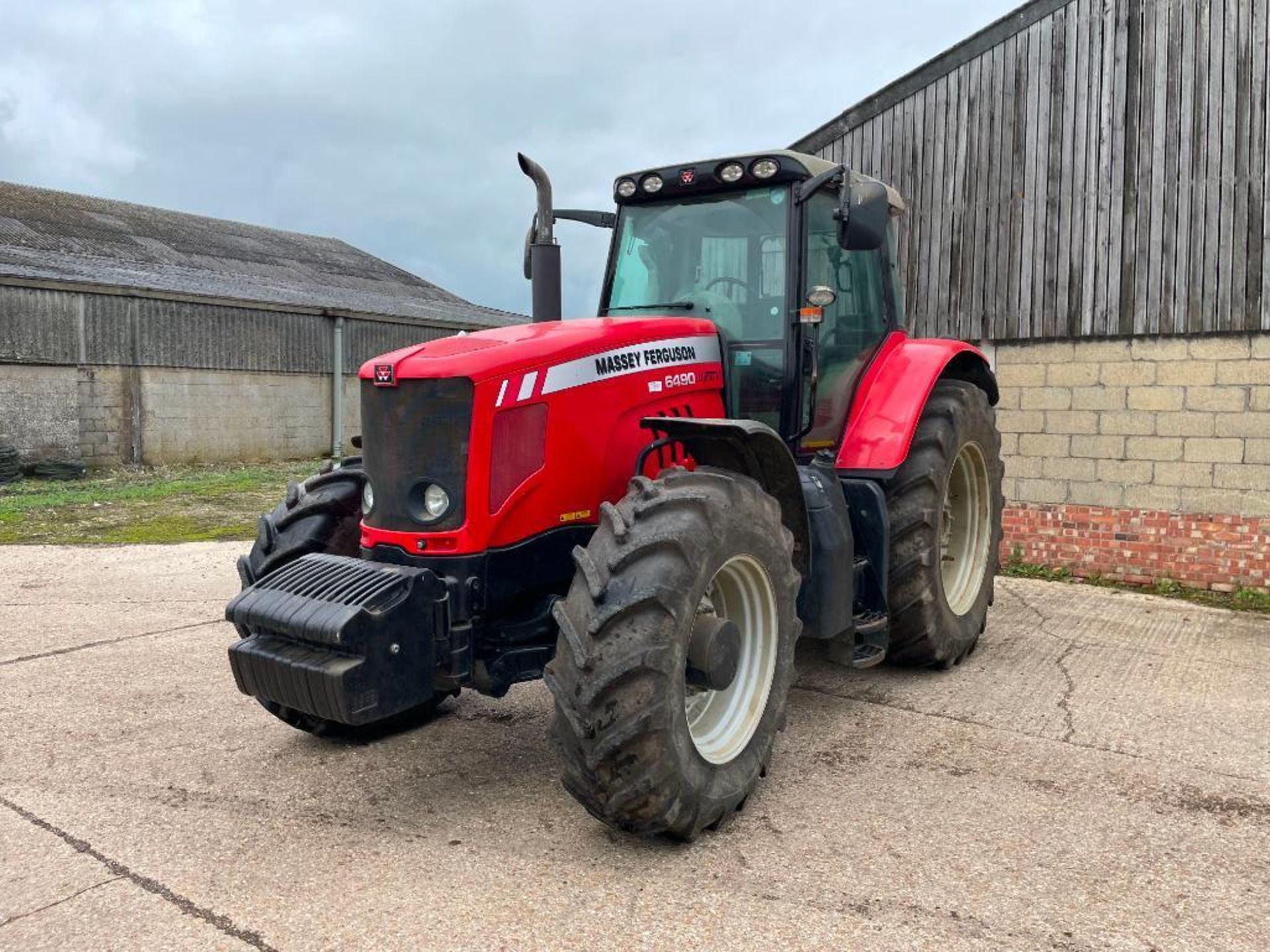 2007 Massey Ferguson 6490 Dyna 6 40Kph 4wd tractor with 3 manual spools and 14No 55kg front wafer we - Image 3 of 17