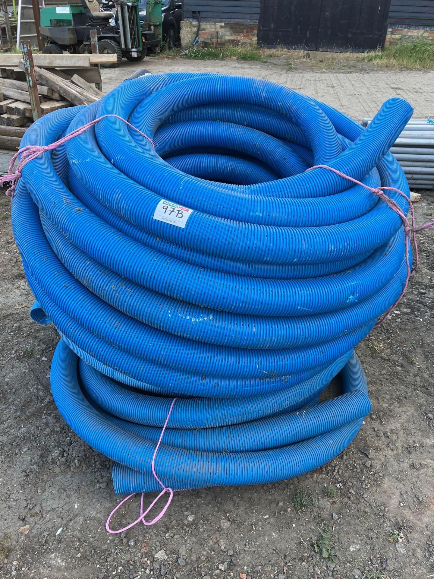 Quantity drainage pipes