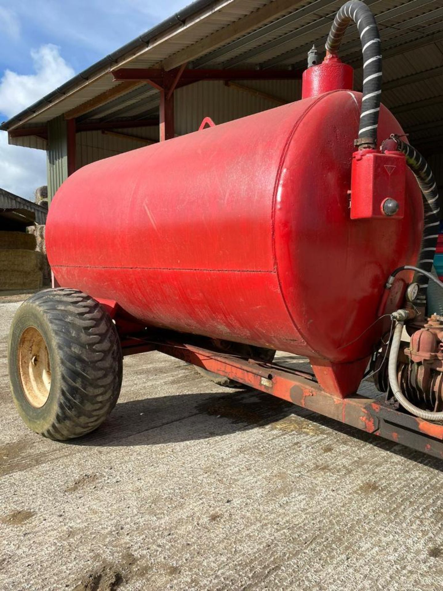 Slurry tank 5000l with suction hose and rear splash plate - Image 6 of 10