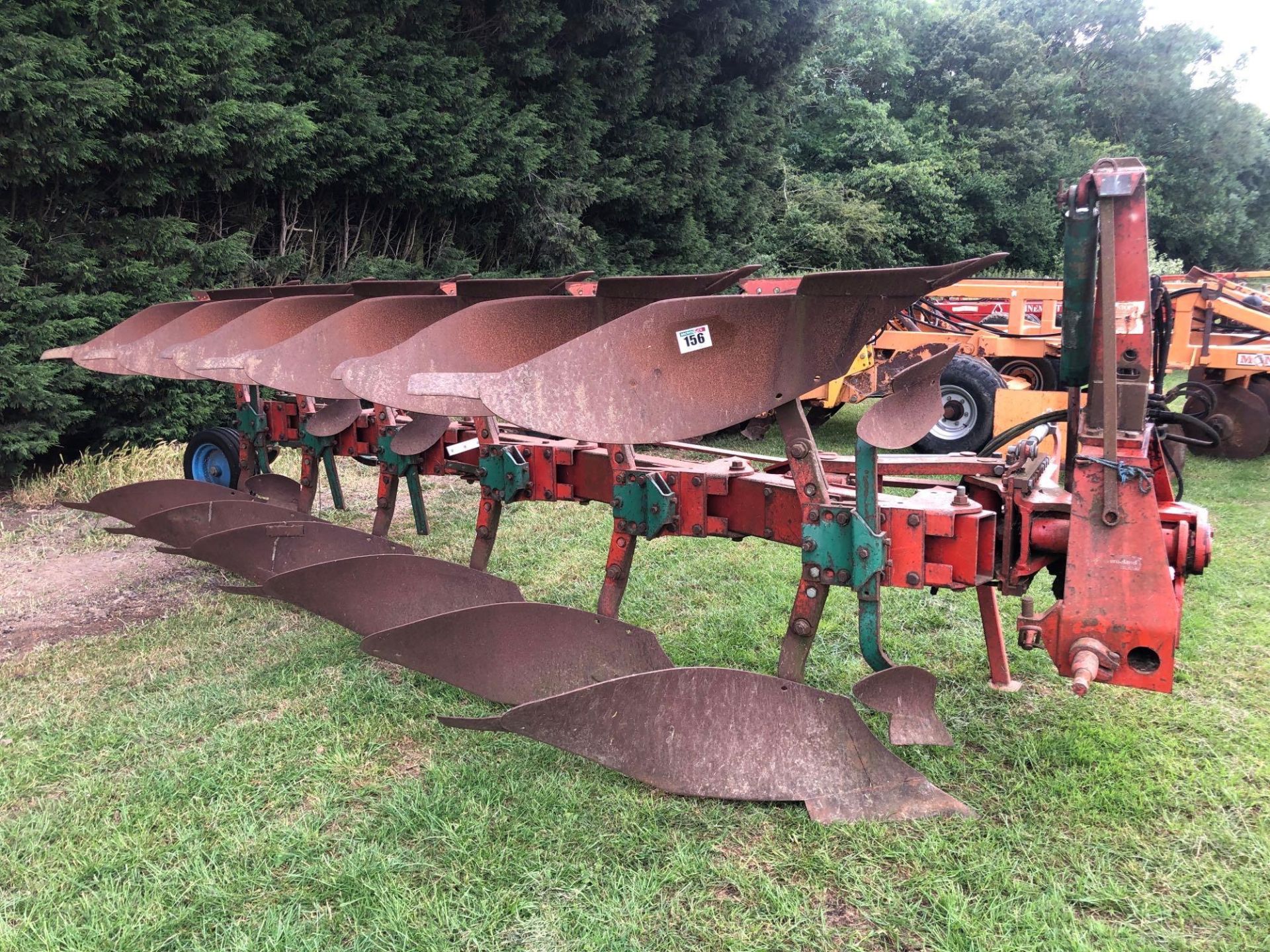 Kverneland LB85 6f reversible plough - Image 2 of 4