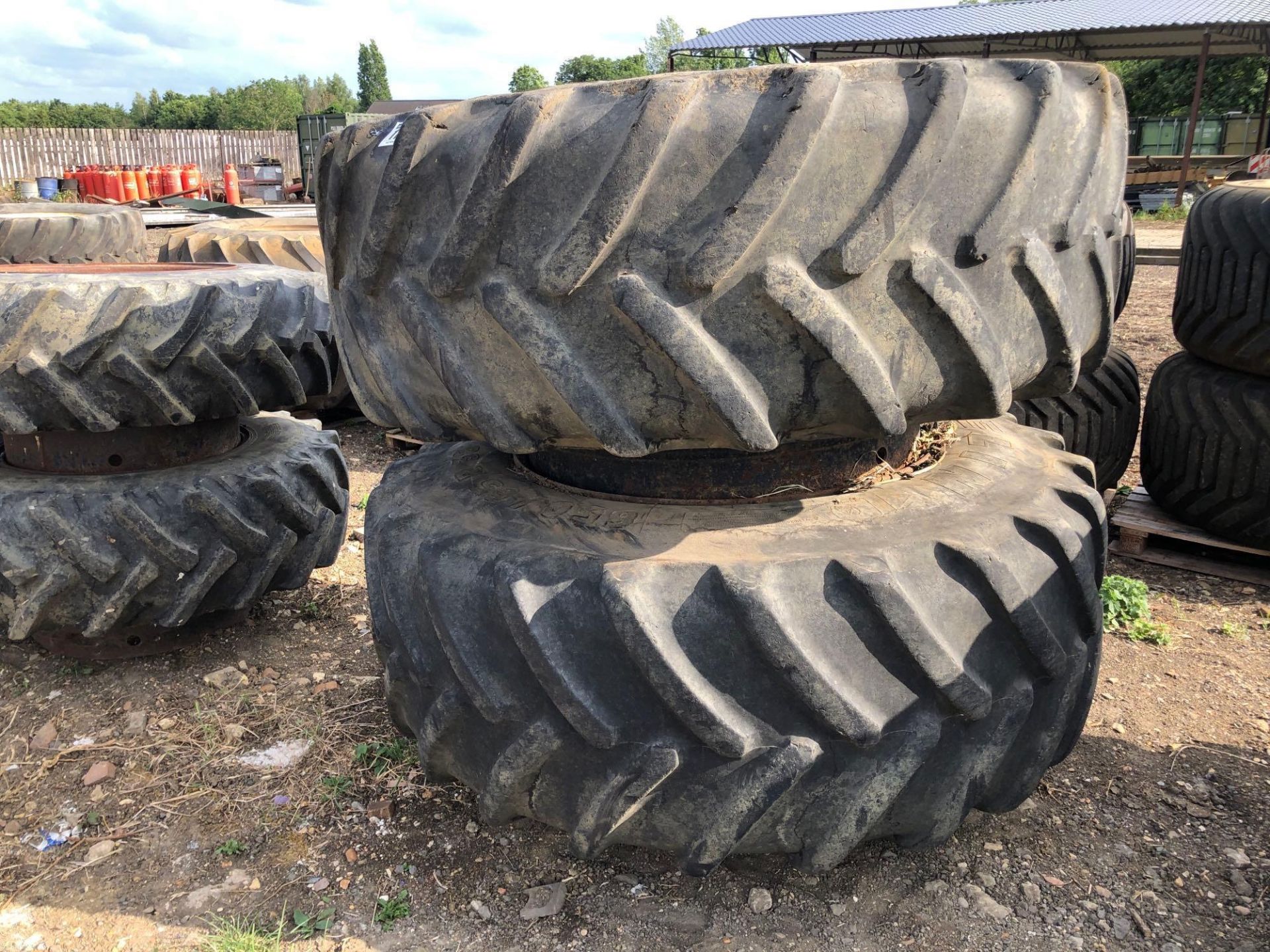 Pair Michelin 650/65R38 Stocks dual wheels and tyres. No clamps