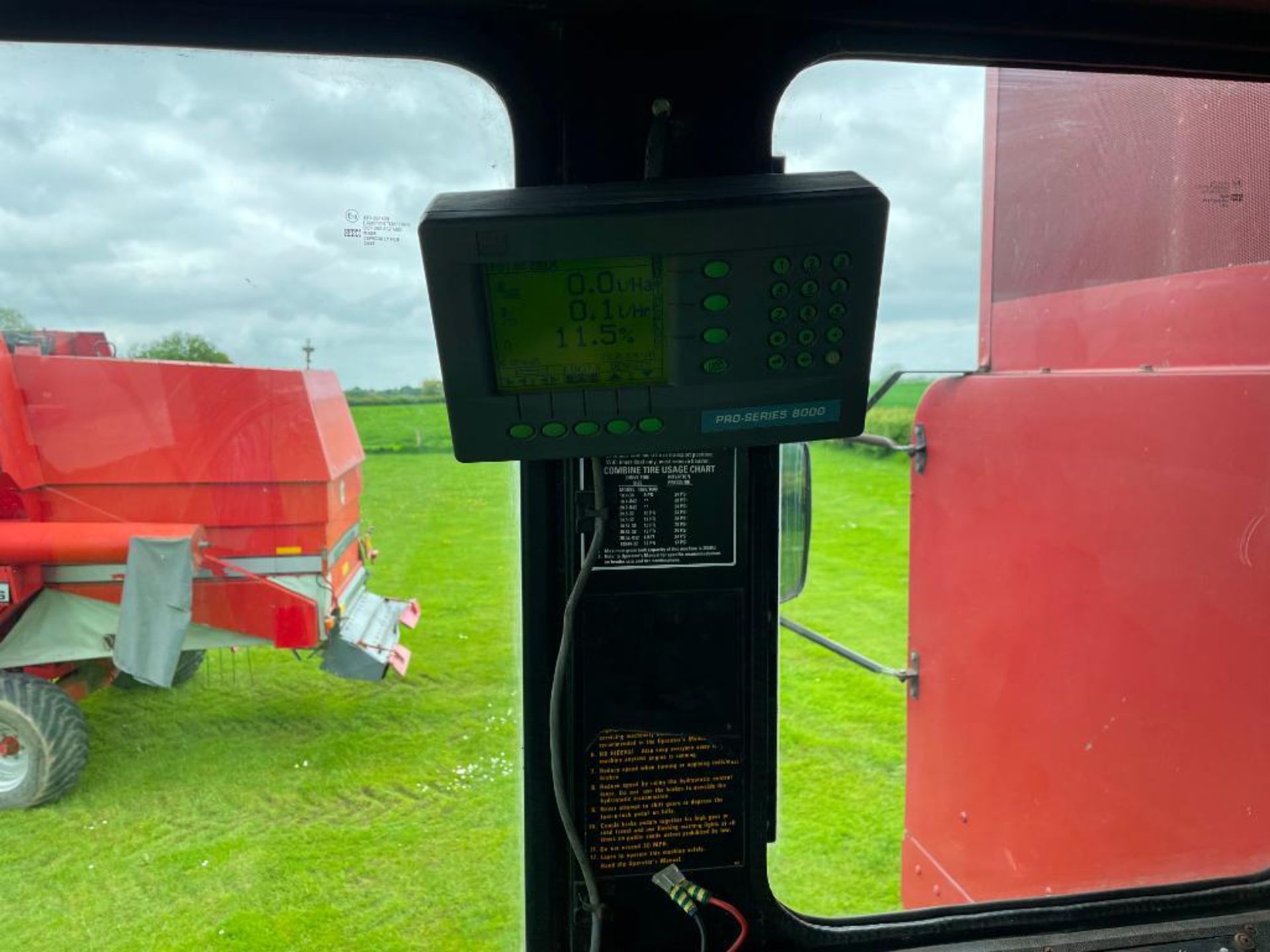 1998 Case 1680 Axial Flow combine harvester with straw chopper, Pro Series 8000 yield monitor and Ca - Image 15 of 16