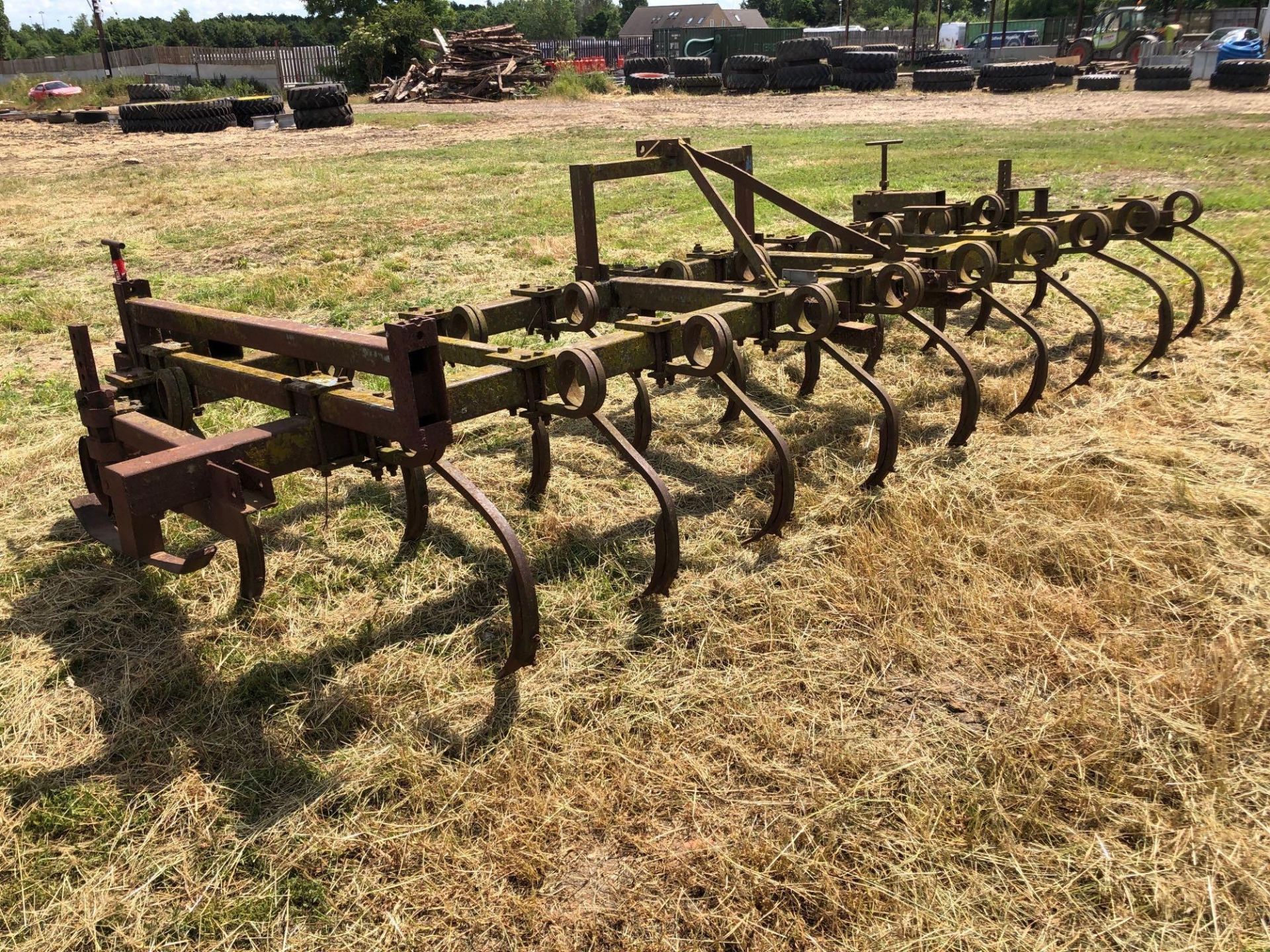 14ft pig tail cultivator, linkage mounted - Image 3 of 3