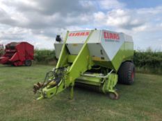 2005 Claas Quadrant 2200 square baler with autolube on 700/45-22.5 wheels and tyres. Serial No: 7350