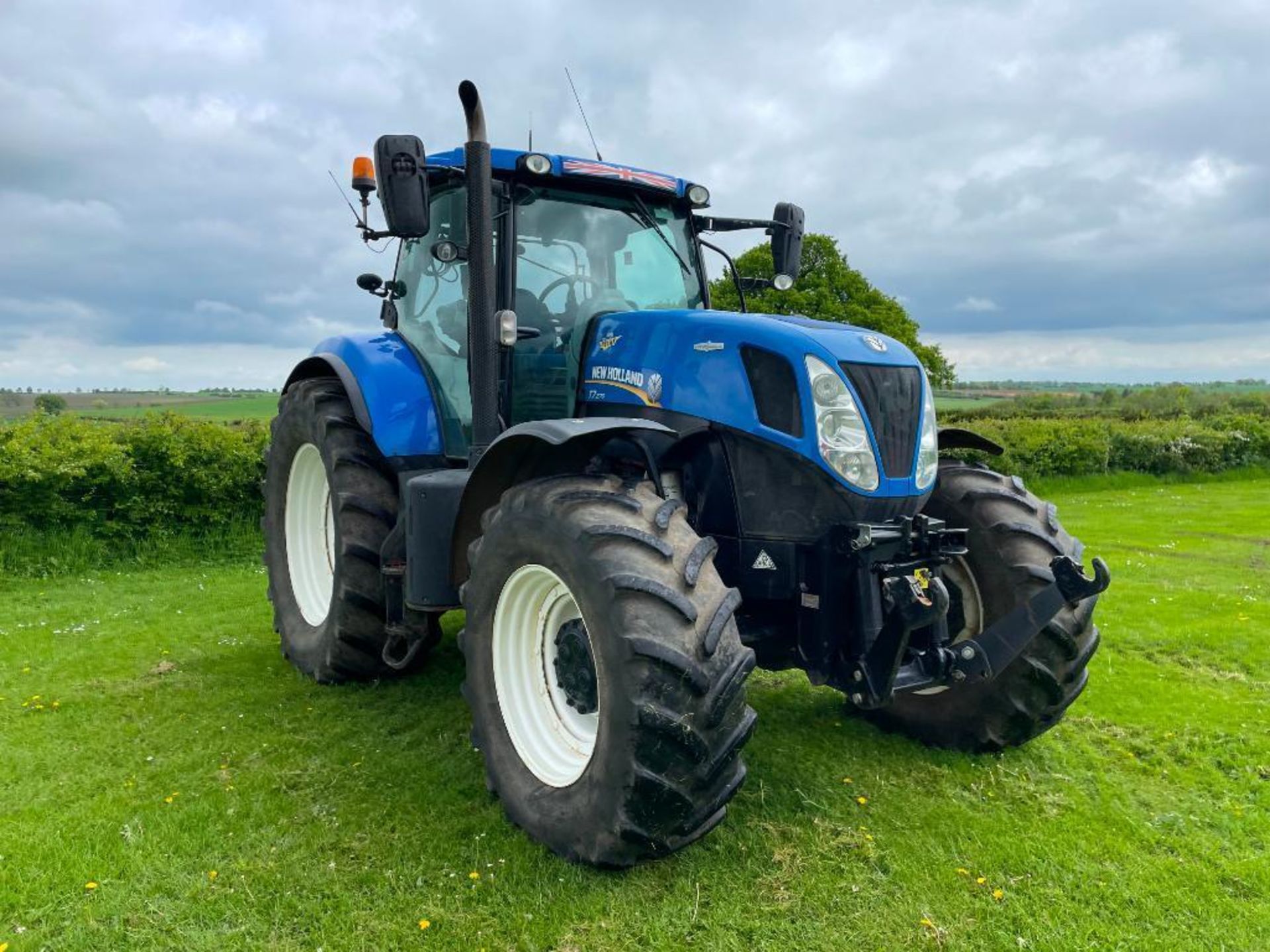 2015 New Holland T7.270 Auto Command 50Kph 4wd tractor with 4 electric spools, air brakes, cab and f - Image 17 of 17