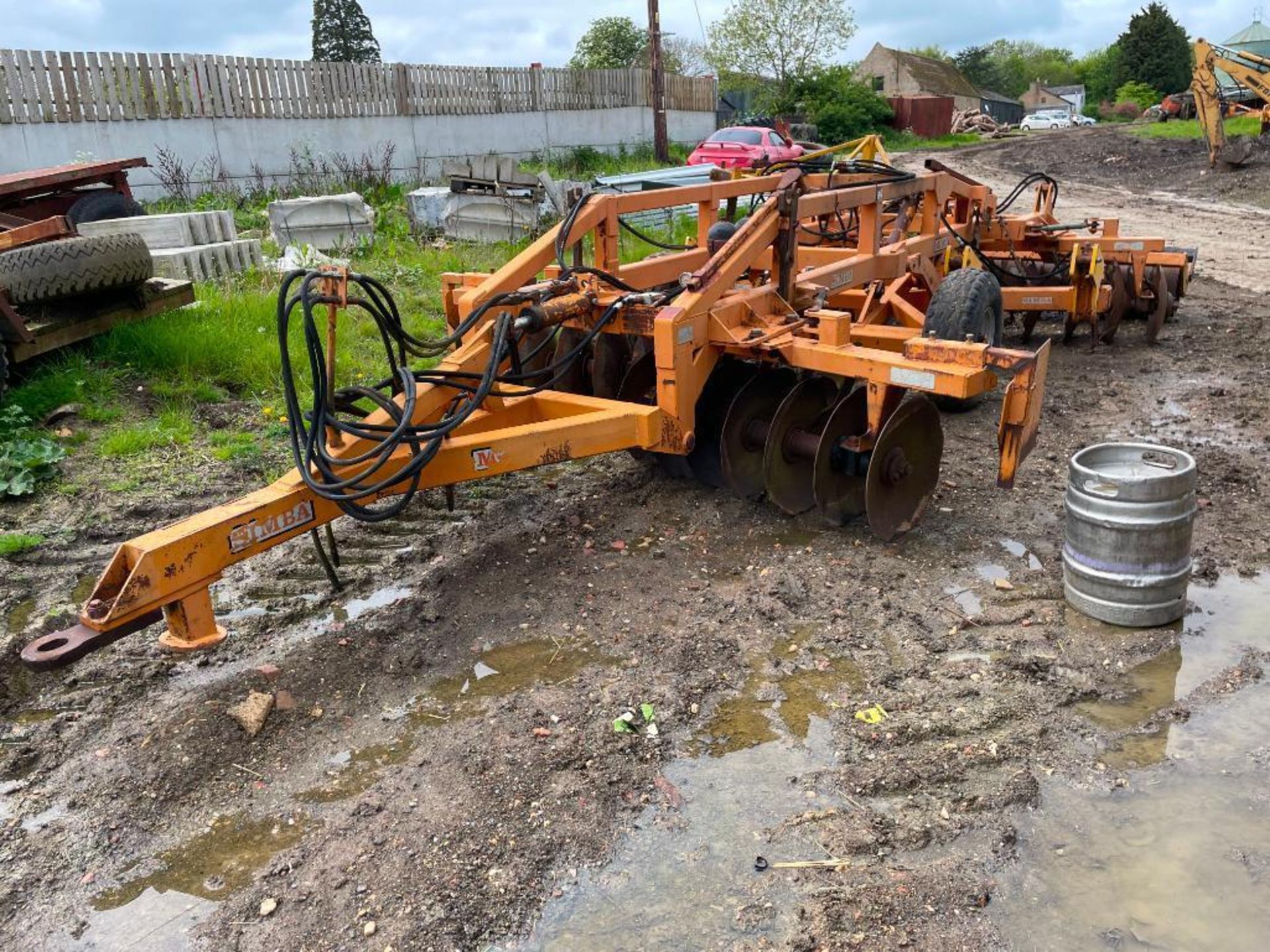 1996 Simba Mono trailed cultivator with front discs, 5 auto-reset subsoiler legs, rear discs and too - Image 9 of 12