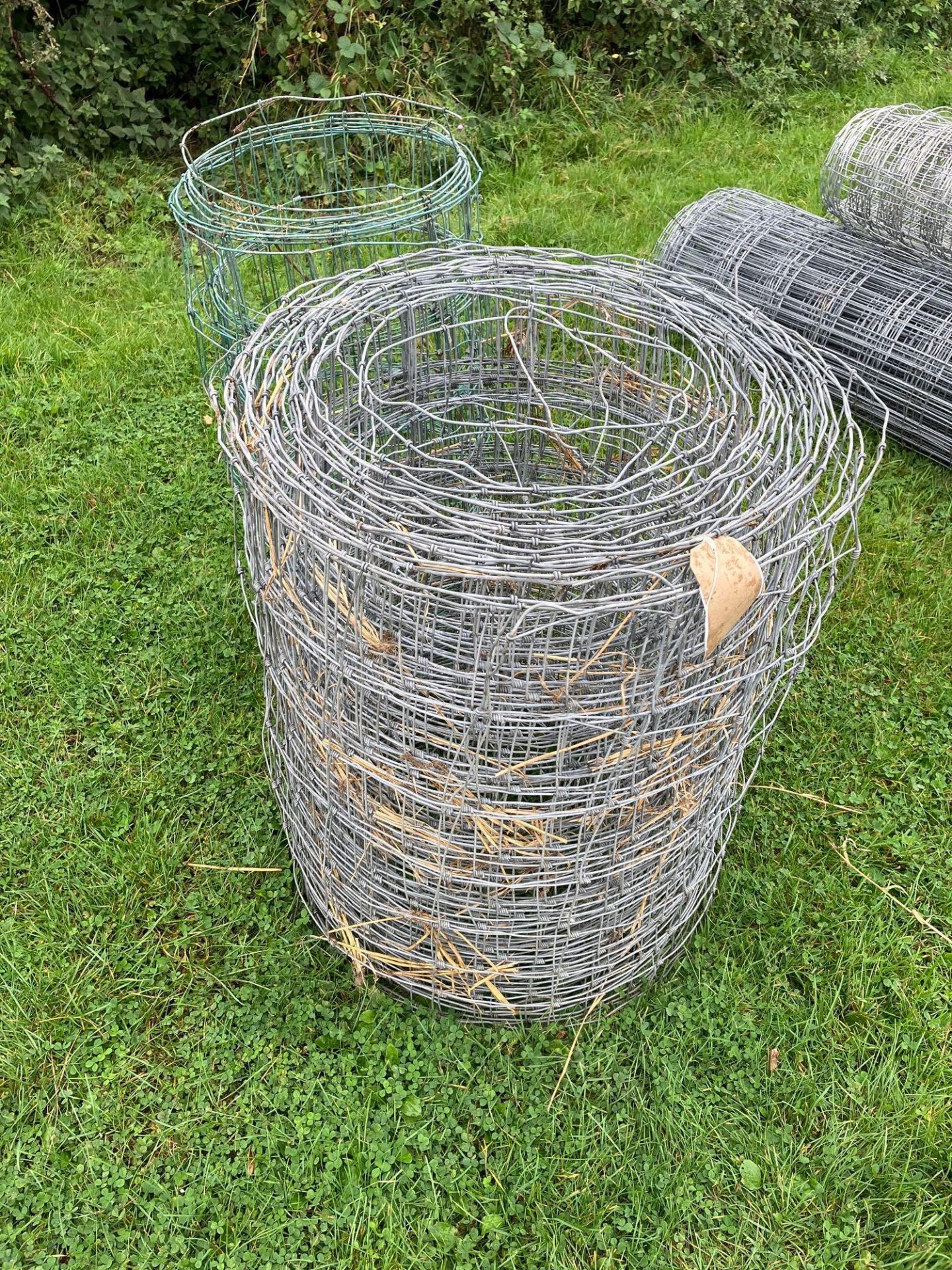 Quantity fencing wire