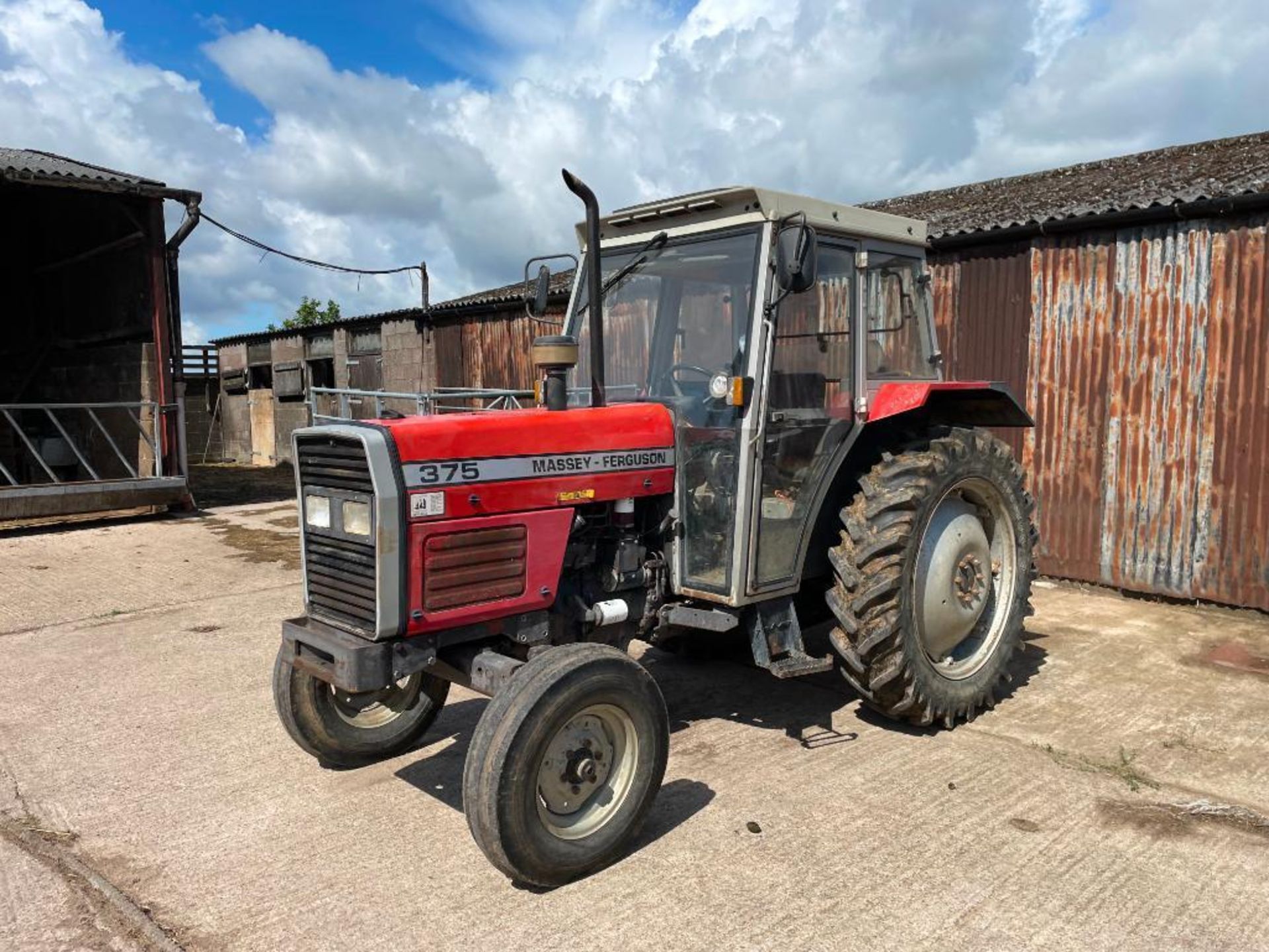 1990 Massey Ferguson 375 2wd tractor, 2 manual spools on Firestone 7.5-16 front and Firestone 13.6-3 - Image 17 of 24