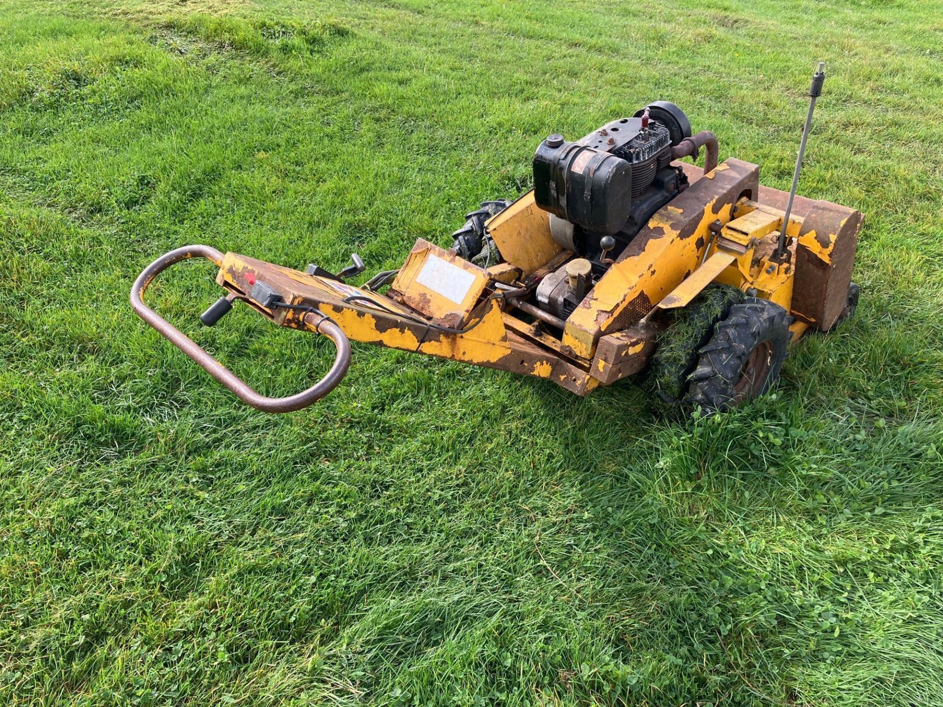 Turner 30 pedestrian flail mower - Image 3 of 4