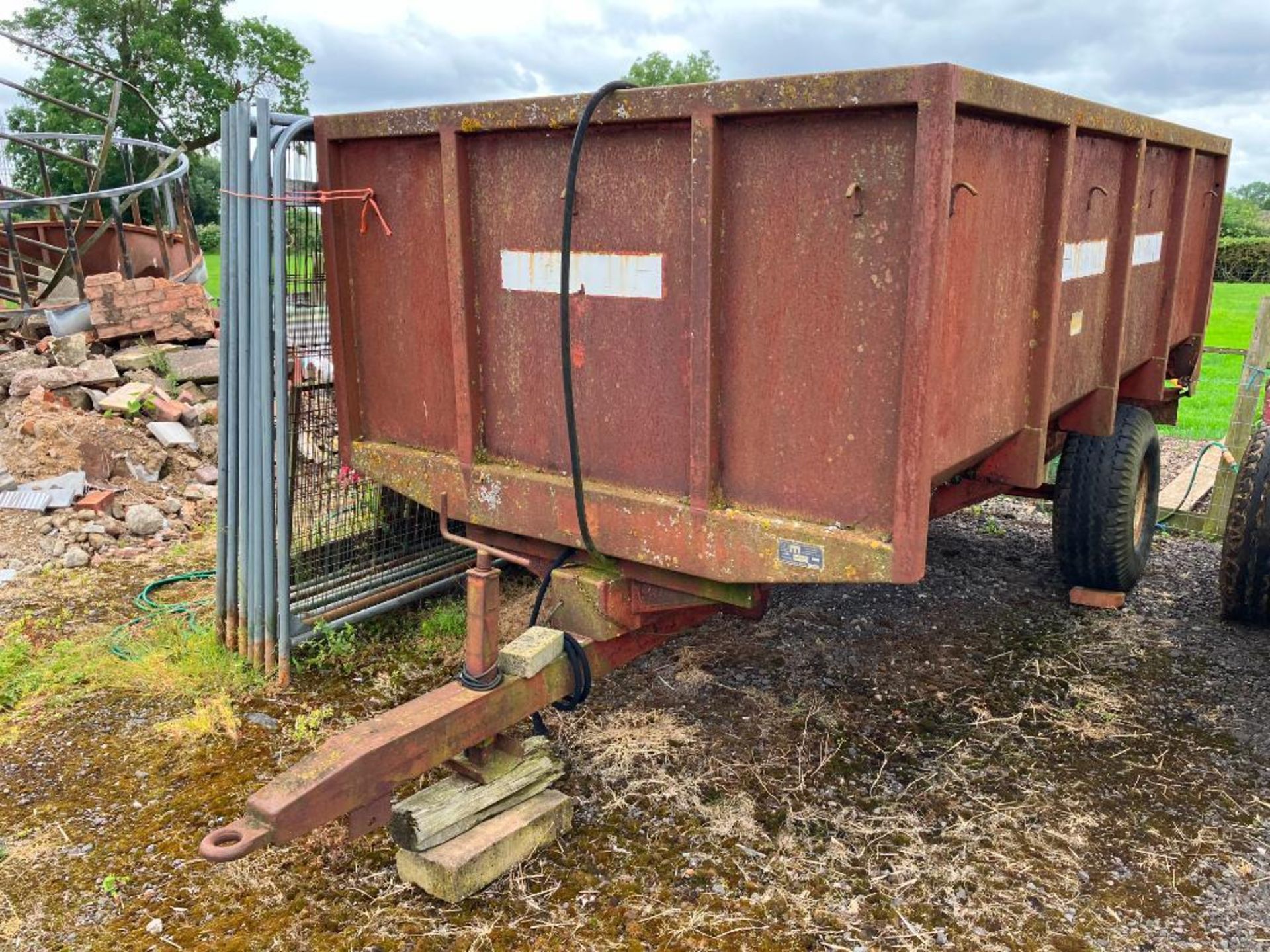 1985 Marshall MB6 6.5t general purpose trailer, hydraulic tipping, manual tailgate, single axle on 1 - Image 2 of 3