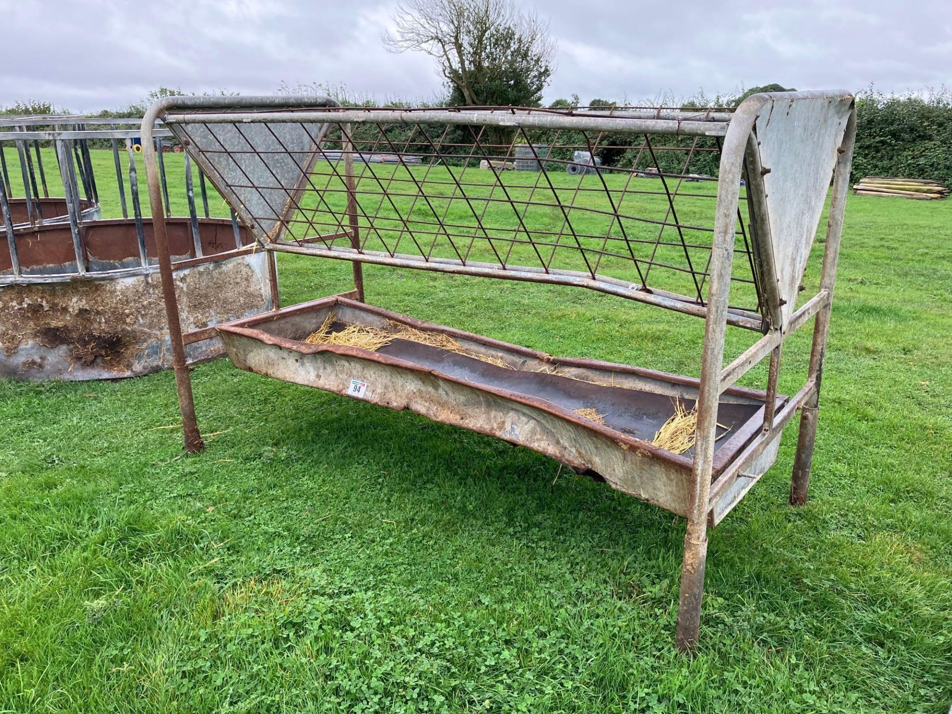 Galvanised hay rack and feed trough, 8ft