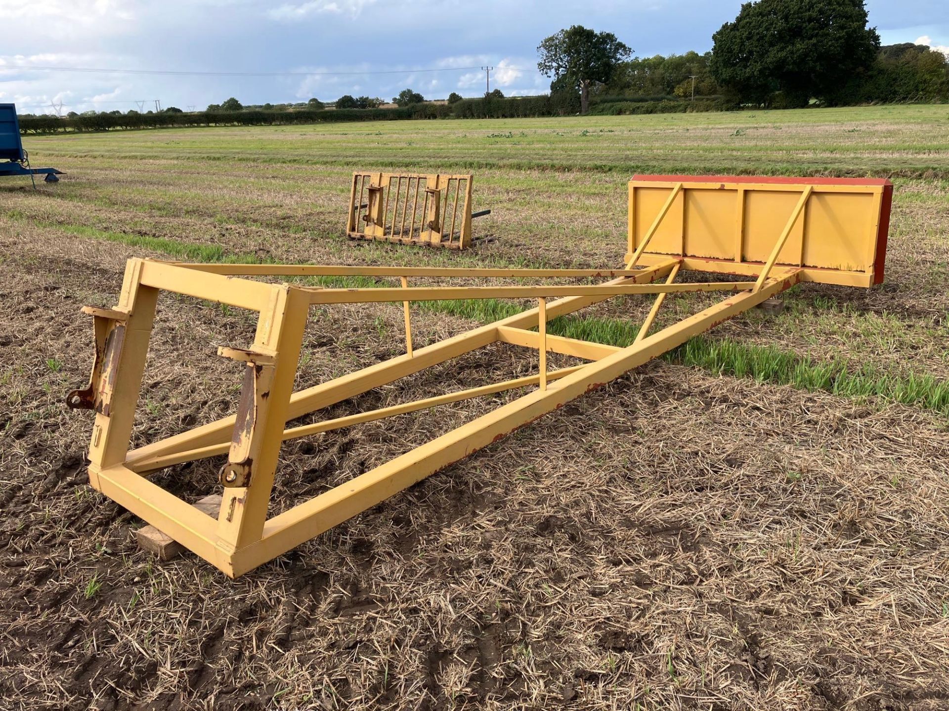 Grain pusher 17ft, pin and cone attachments - Image 5 of 5