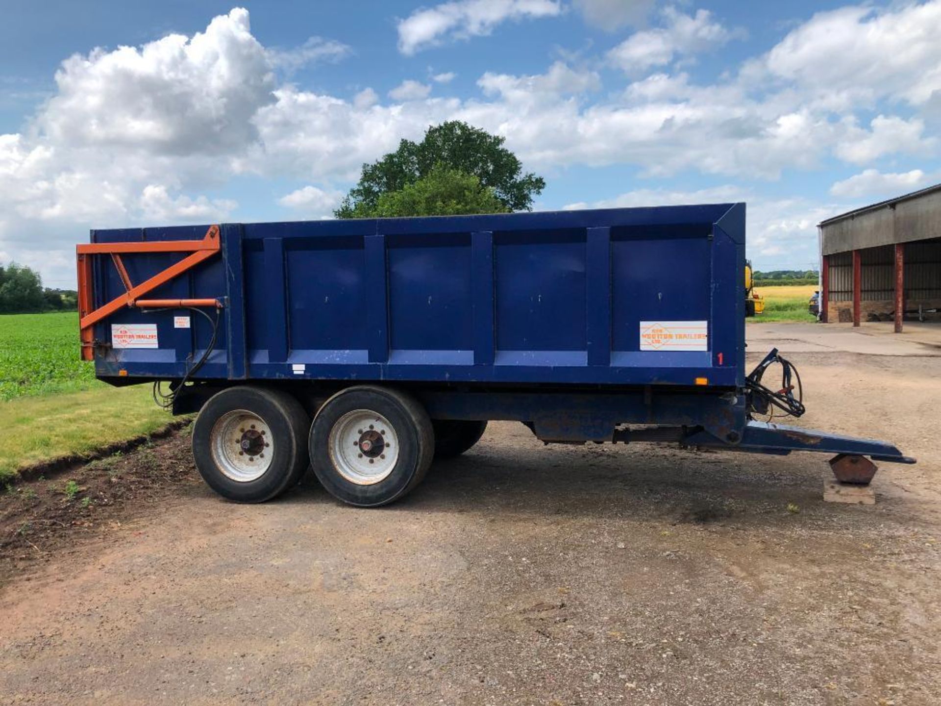 1994 Ken Wootton 10t twin axle grain trailer c/w hydraulic tailgate, grain chute, sprung drawbar on - Image 10 of 22