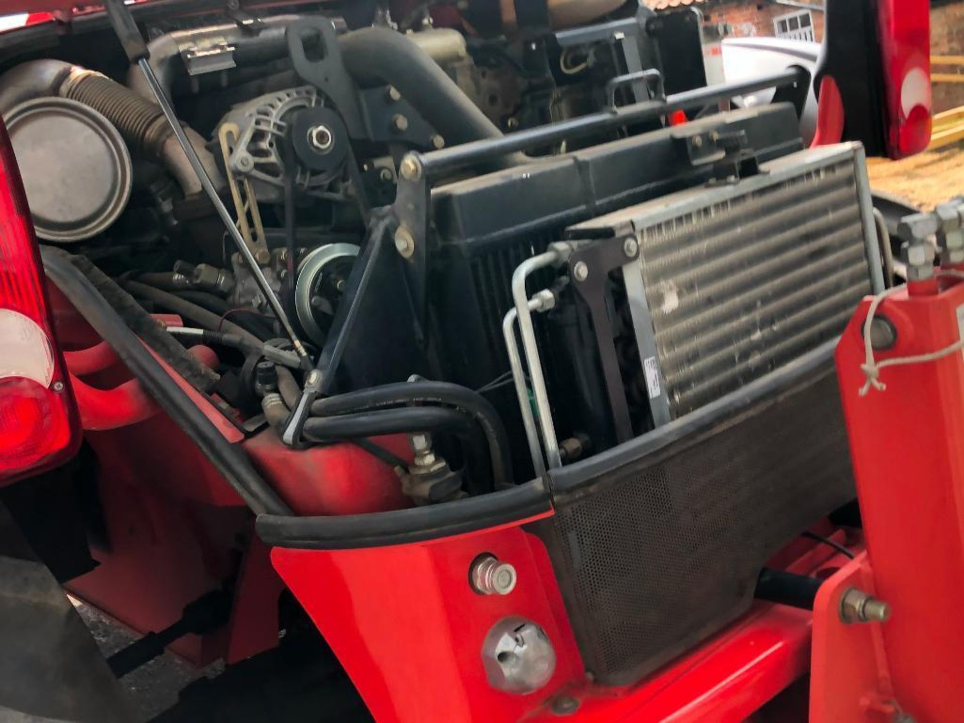 2010 Manitou MLT627 Turbo materials handler c/w air conditioned cab, pick up hitch, pin and cone hea - Image 41 of 47